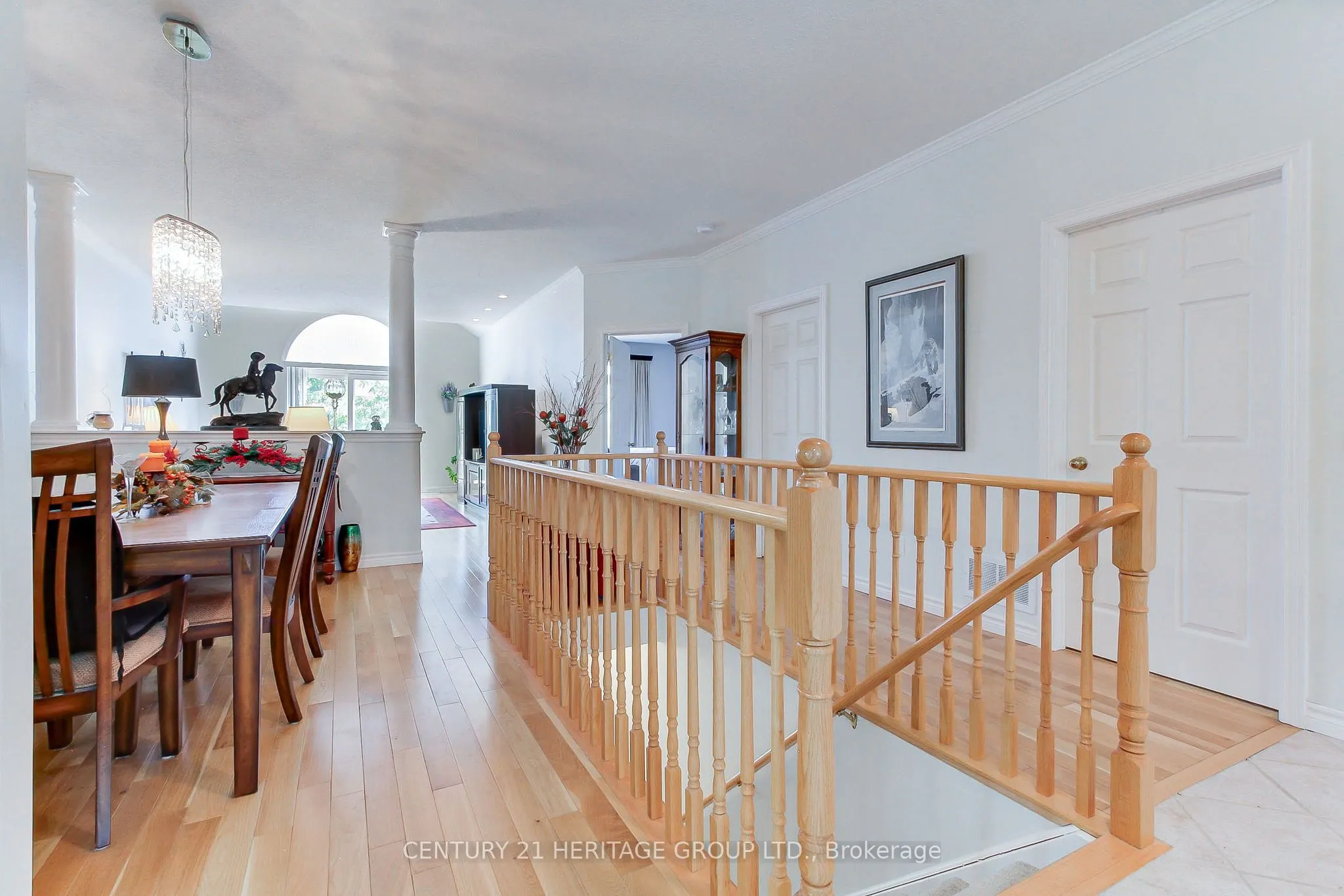 174 Lindsay Street N, #28j