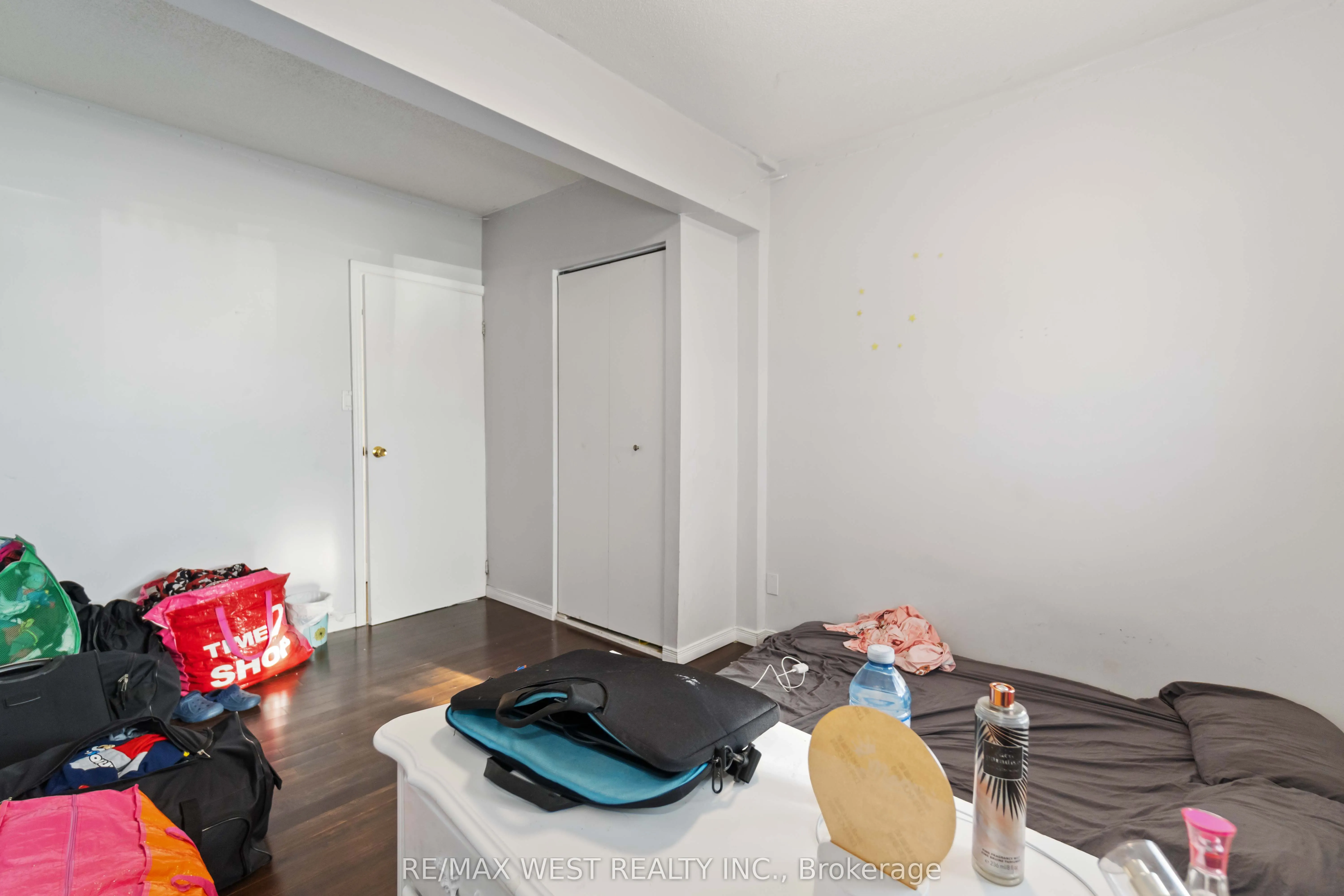 283 Fairway Road N, #90