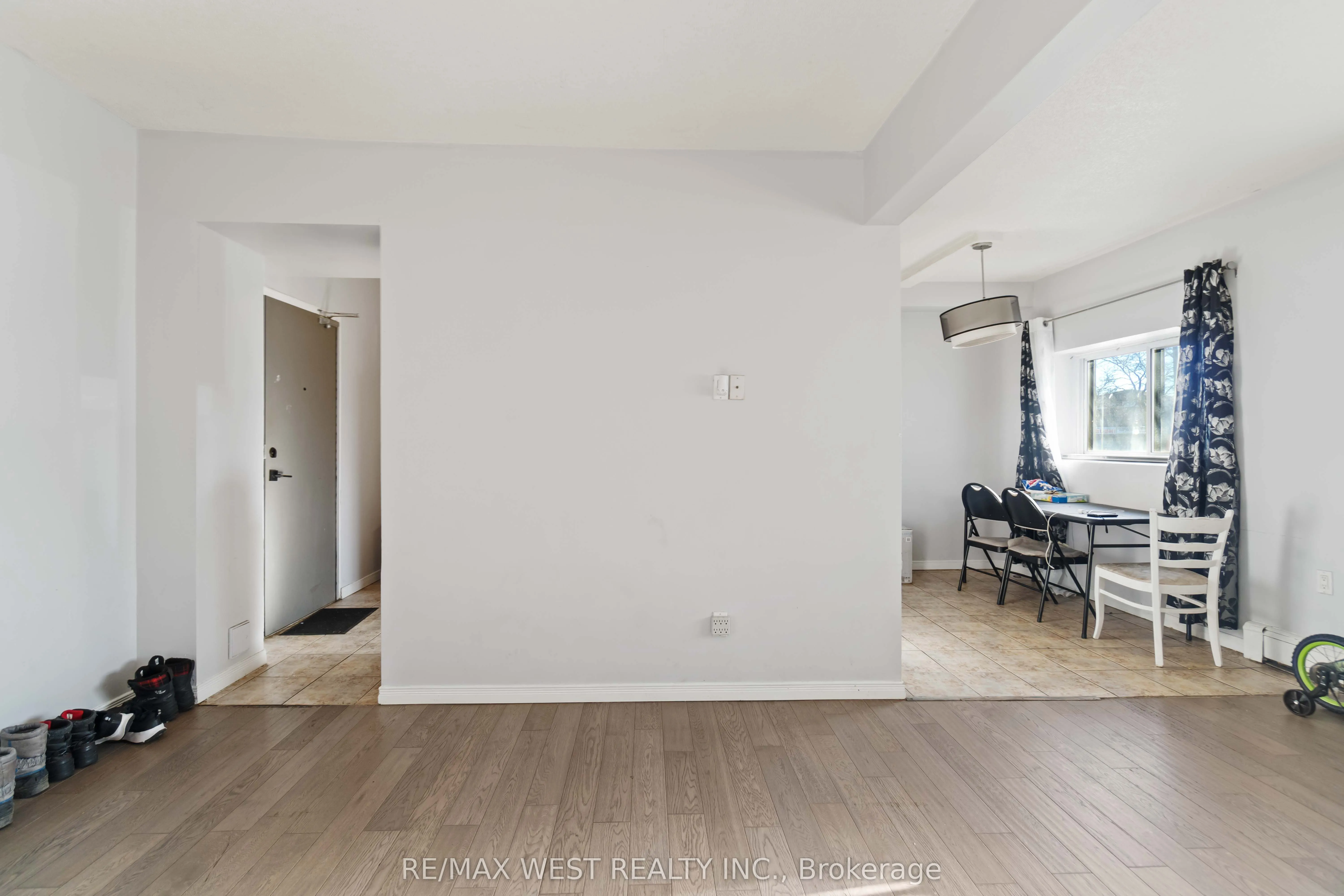 283 Fairway Road N, #90