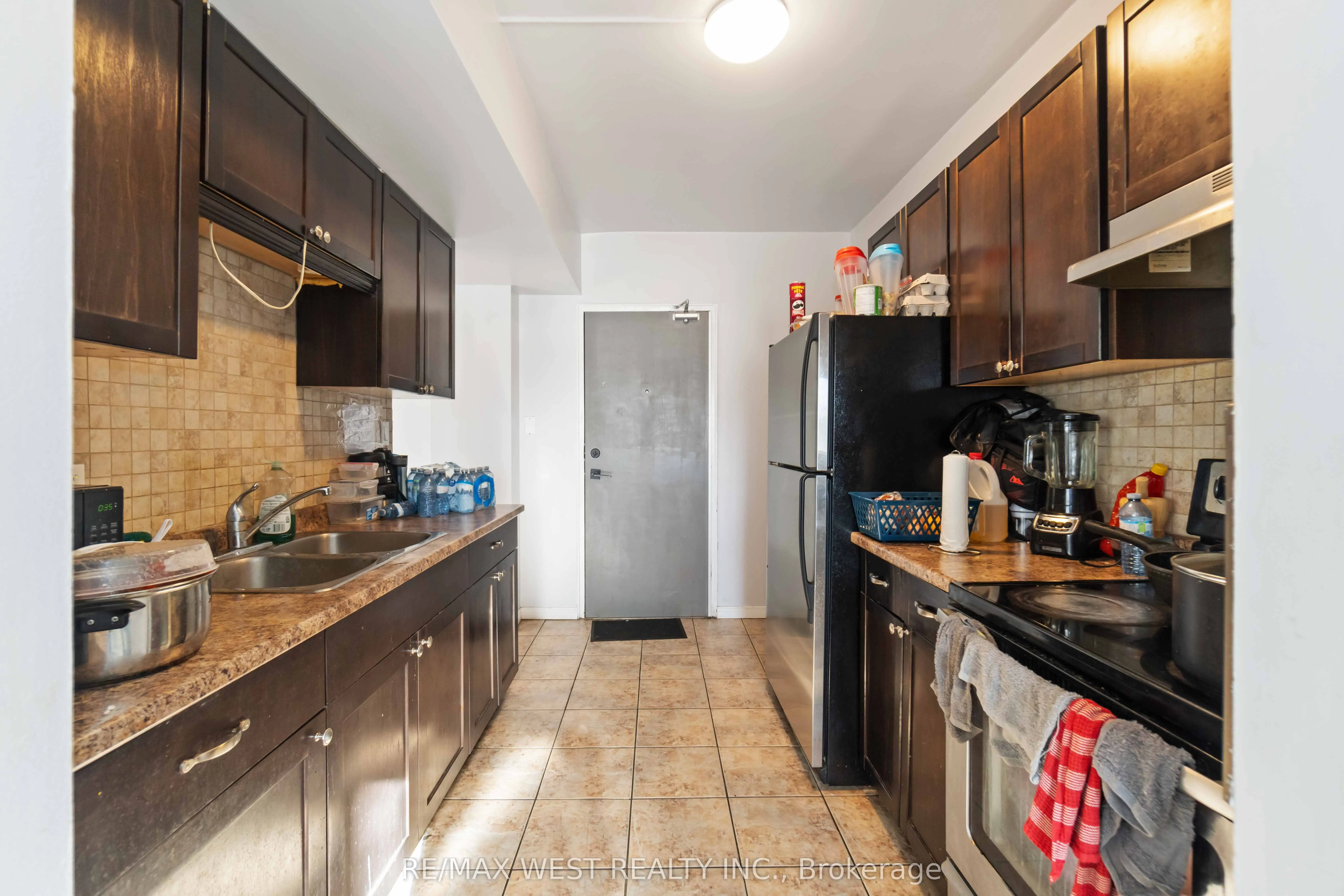 283 Fairway Road N, #90