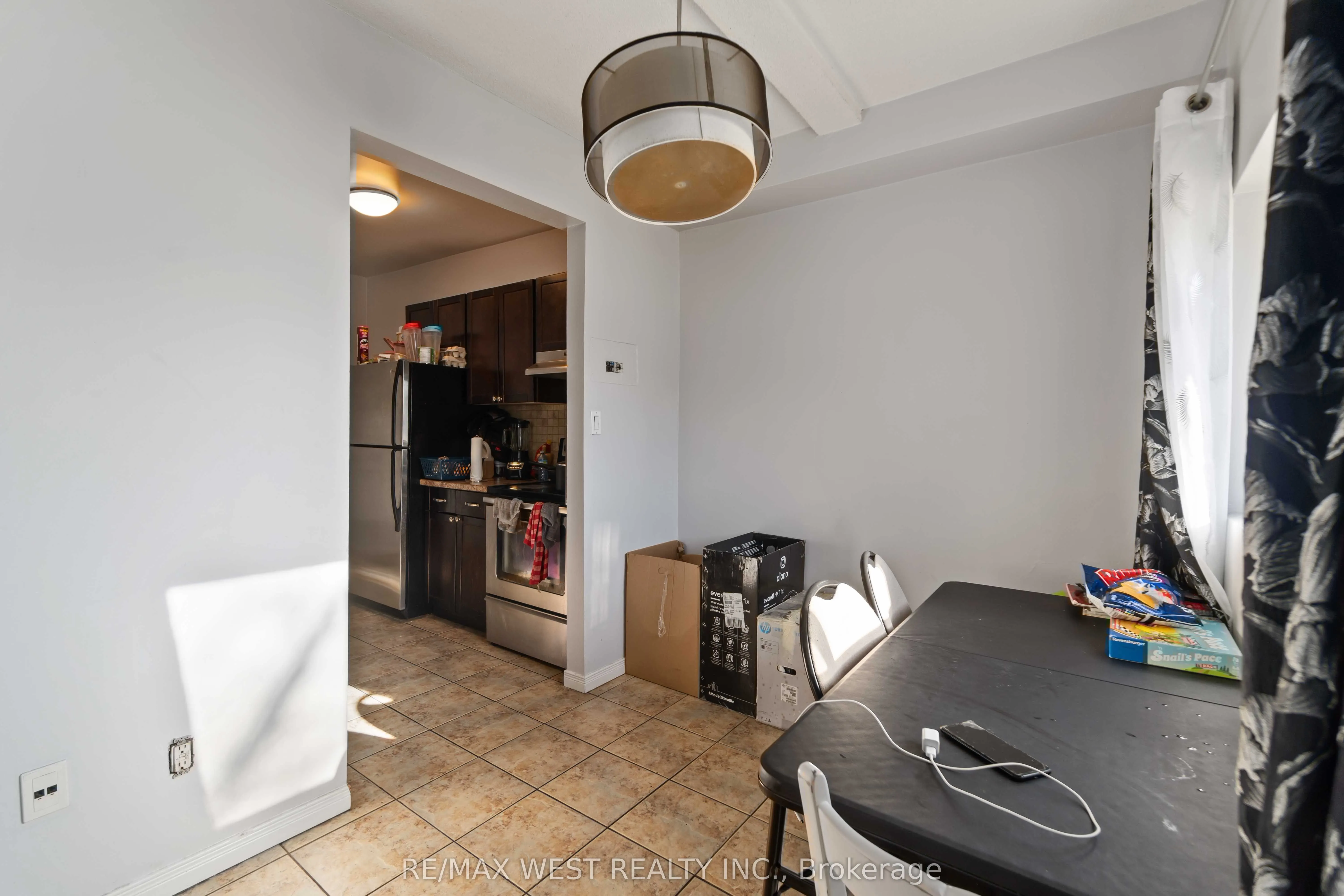 283 Fairway Road N, #90