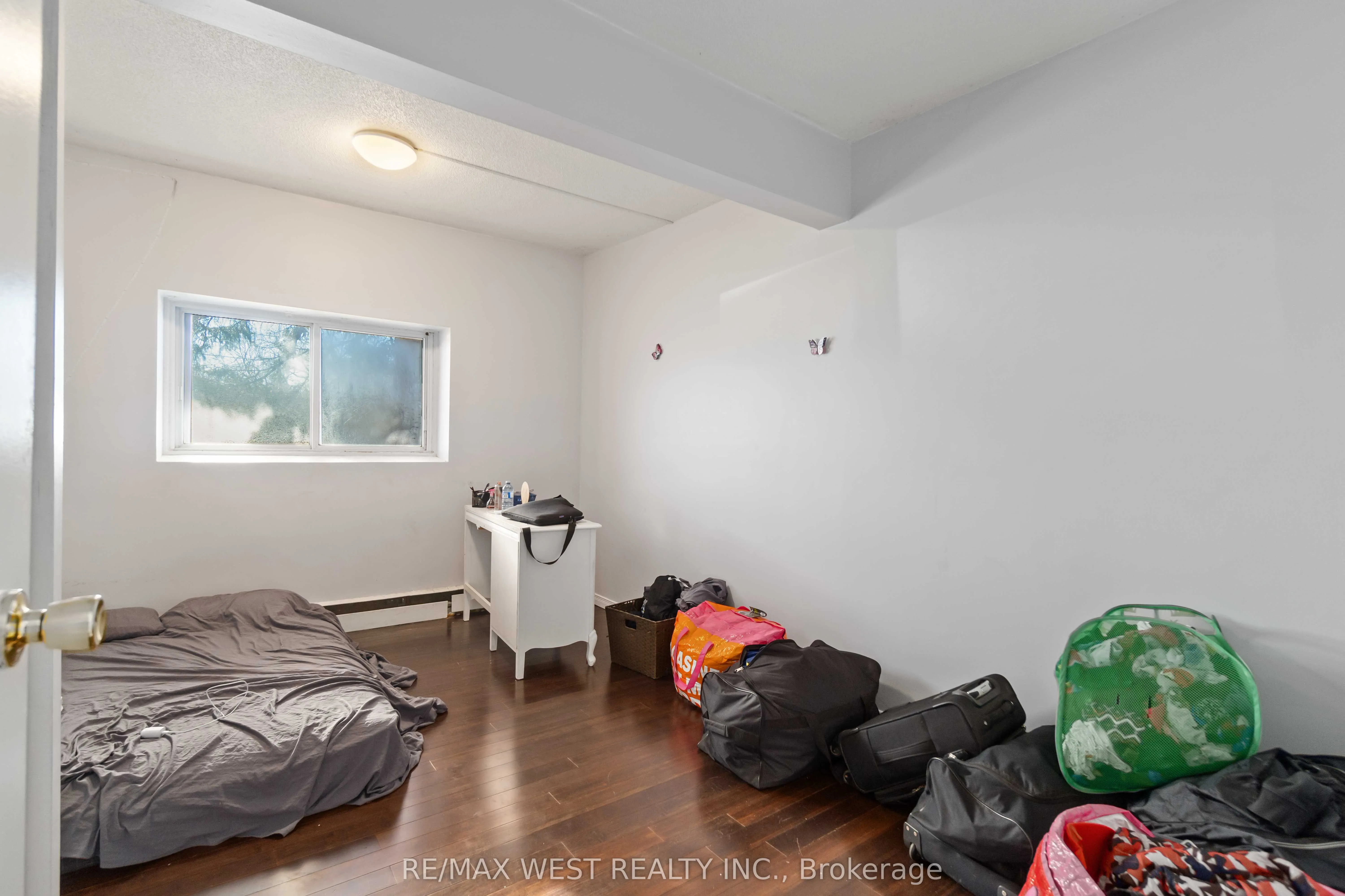 283 Fairway Road N, #90