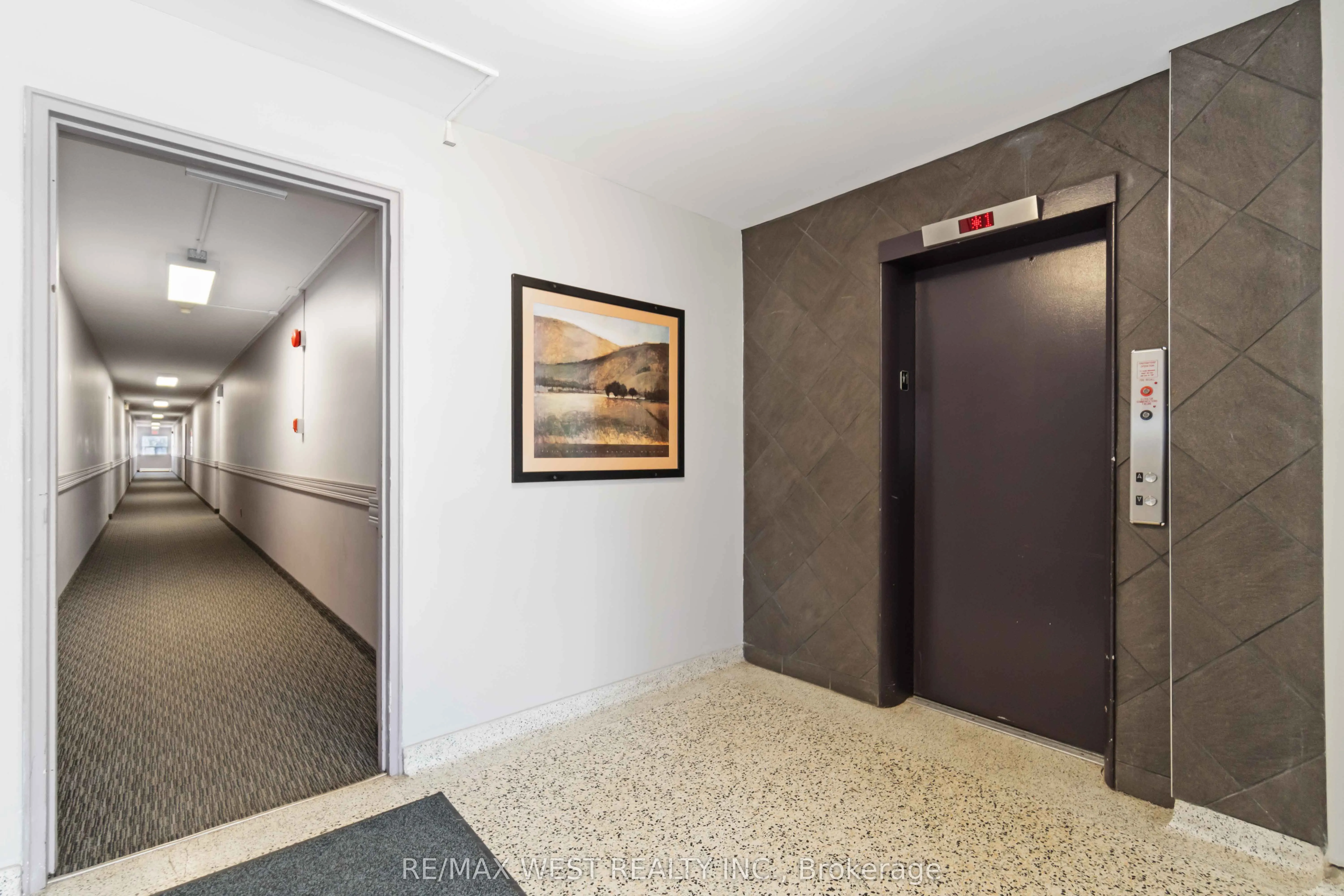 283 Fairway Road N, #90