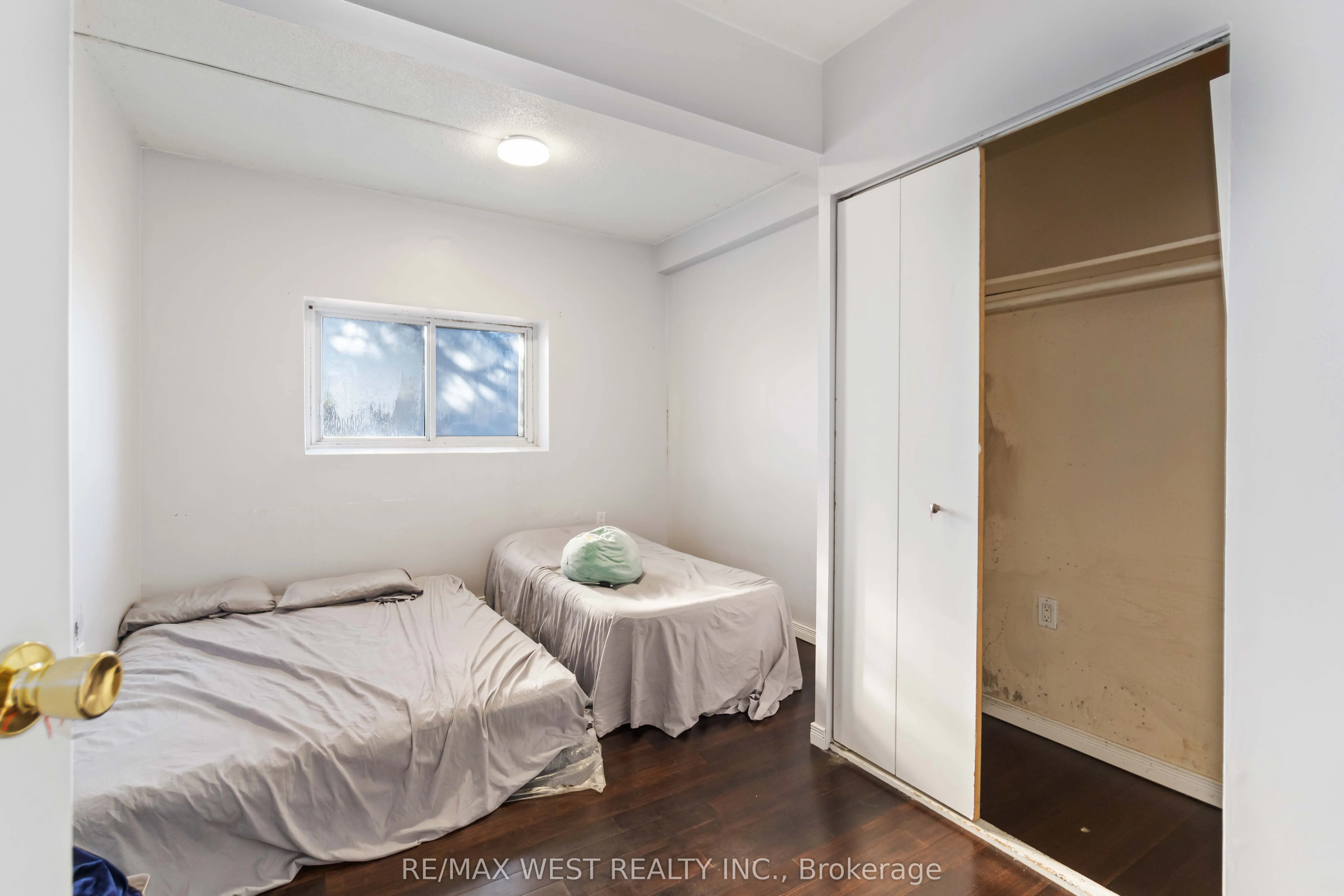283 Fairway Road N, #90
