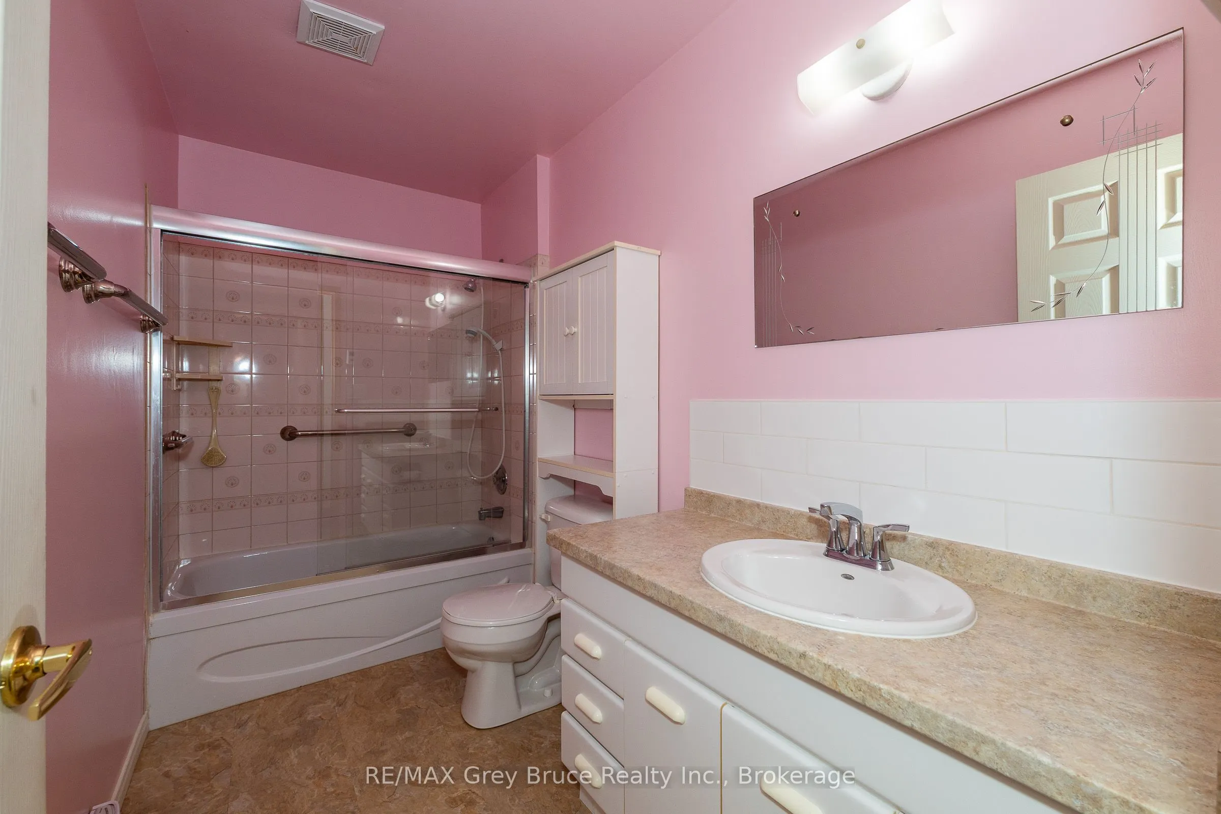 103777 Grey Road 18 Road