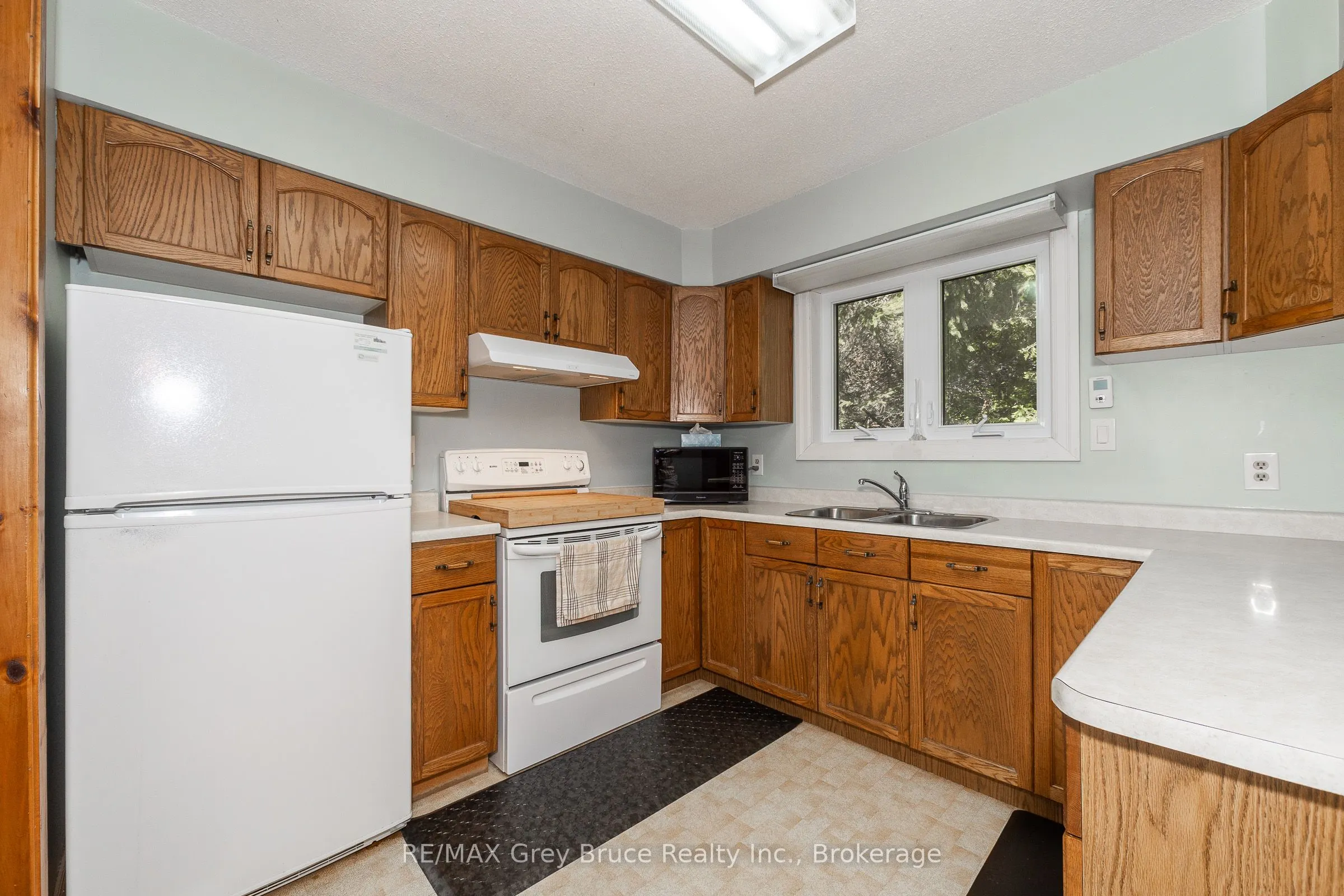 103777 Grey Road 18 Road