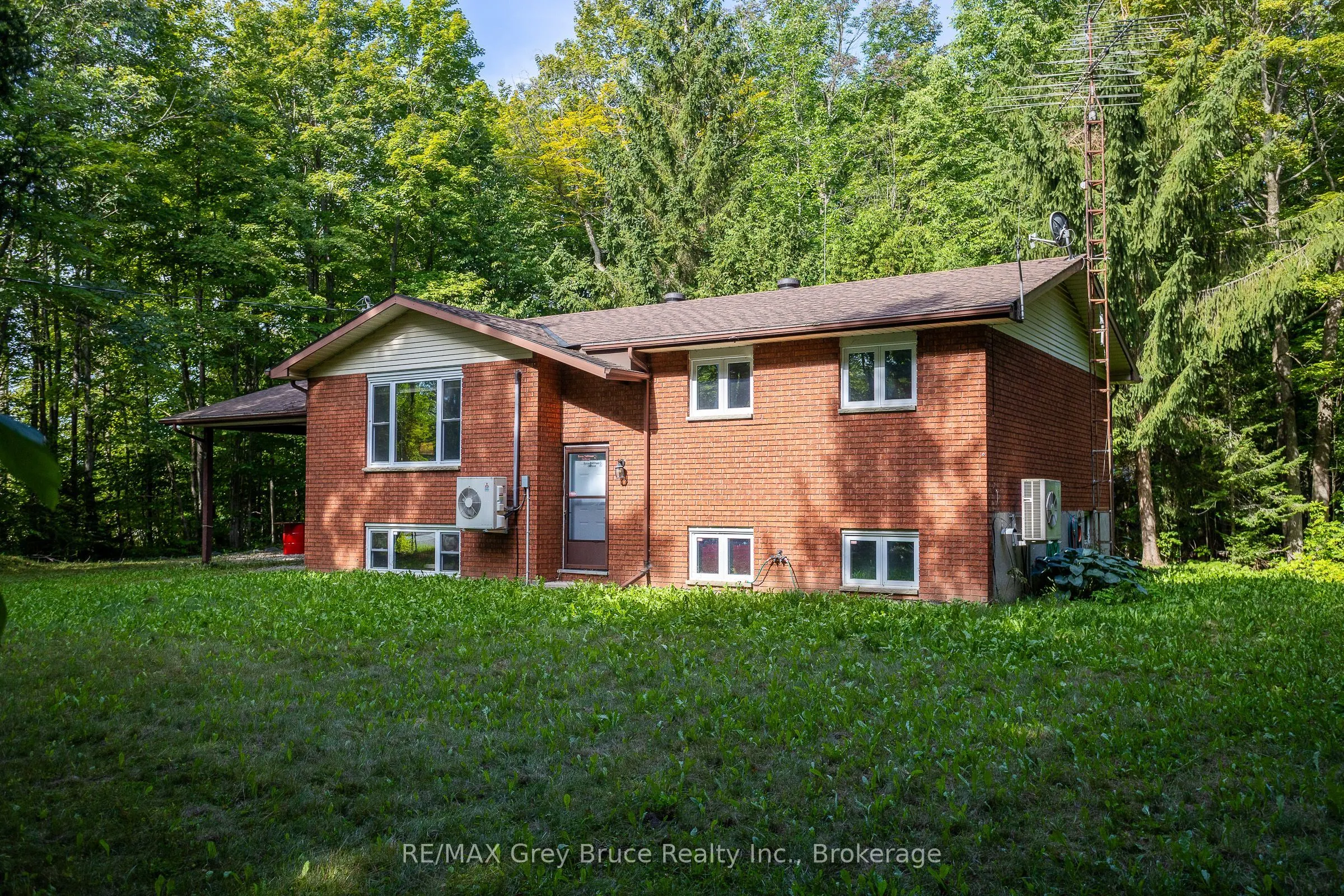 103777 Grey Road 18 Road