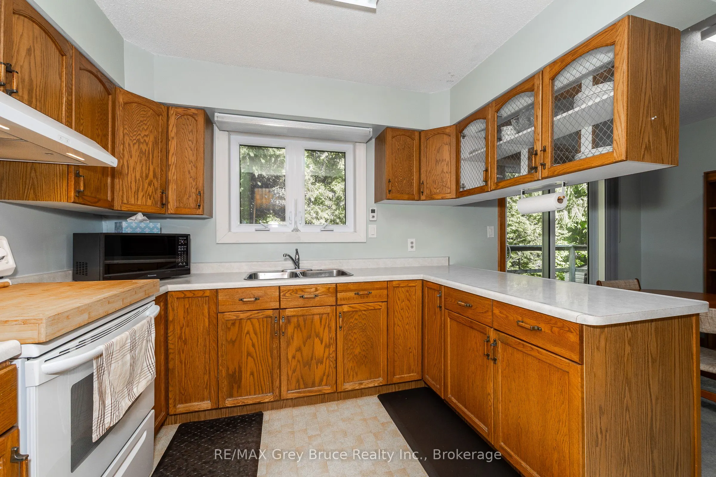 103777 Grey Road 18 Road