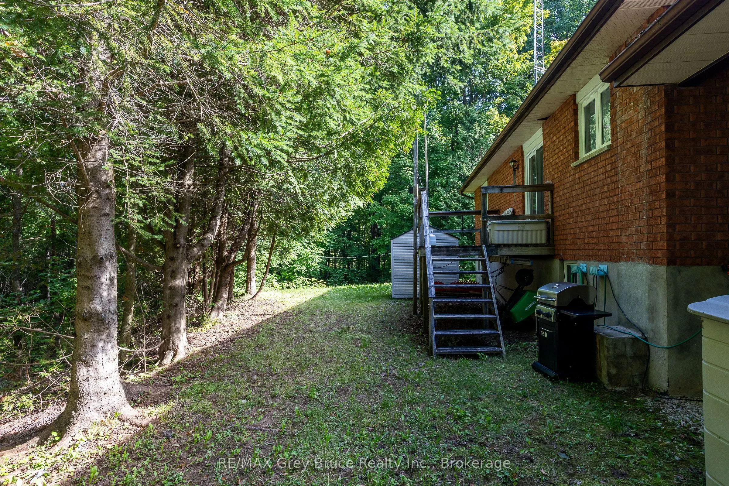 103777 Grey Road 18 Road