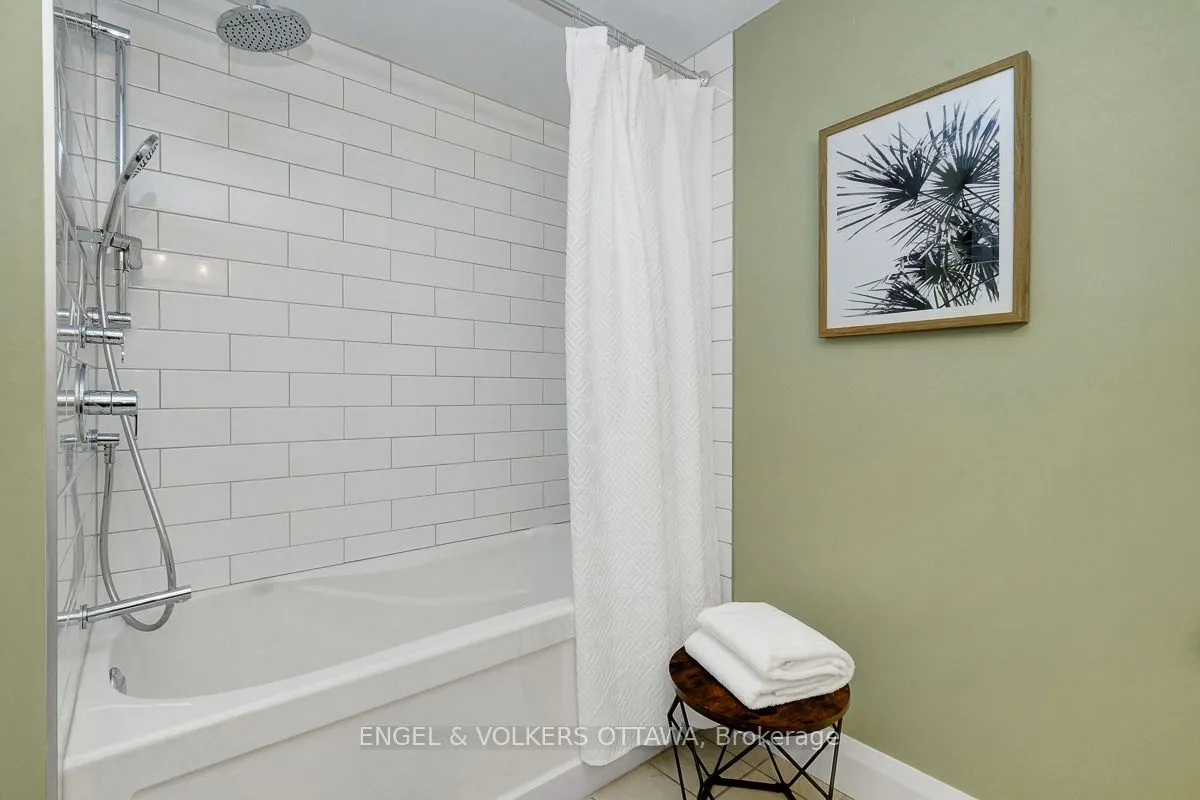62 Donald Street, #105A