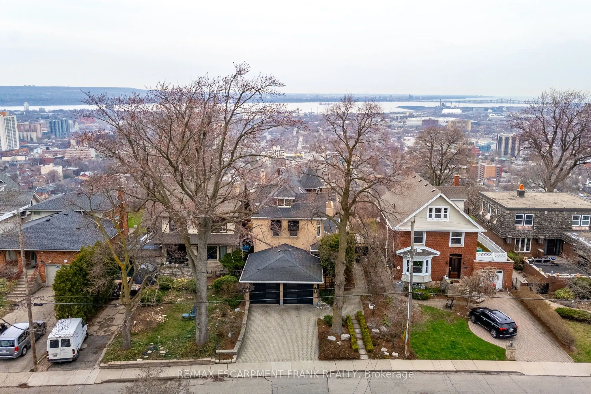 91 MOUNTAIN PARK Avenue