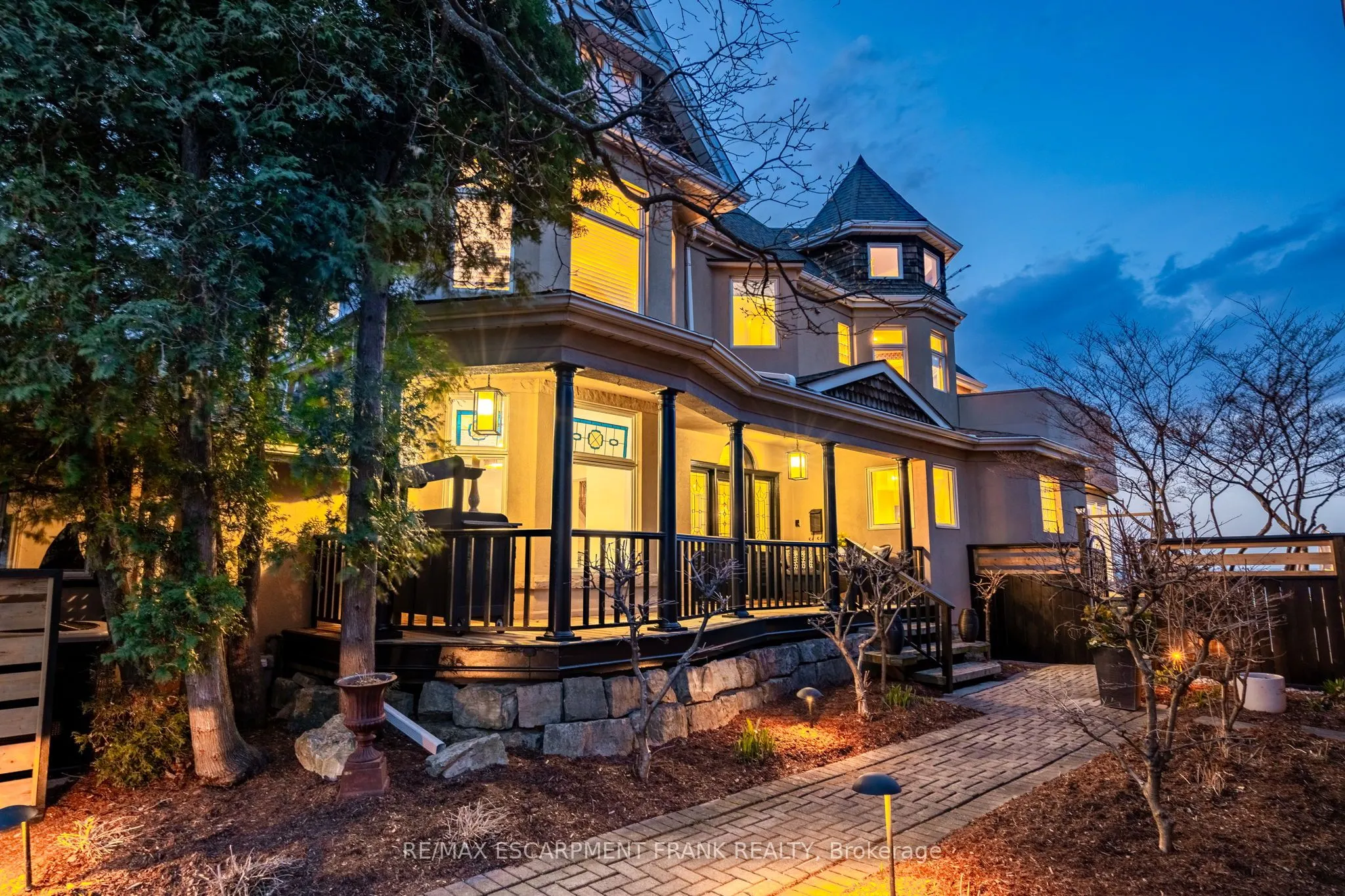 91 MOUNTAIN PARK Avenue