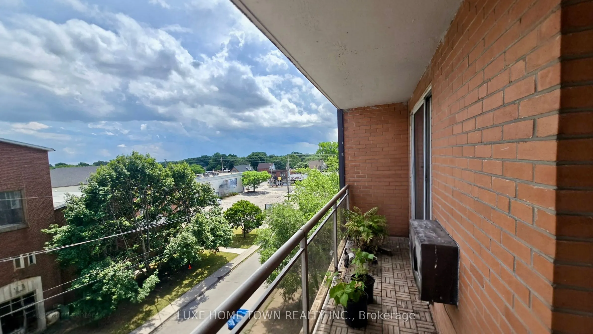 30 Summit Avenue, #503