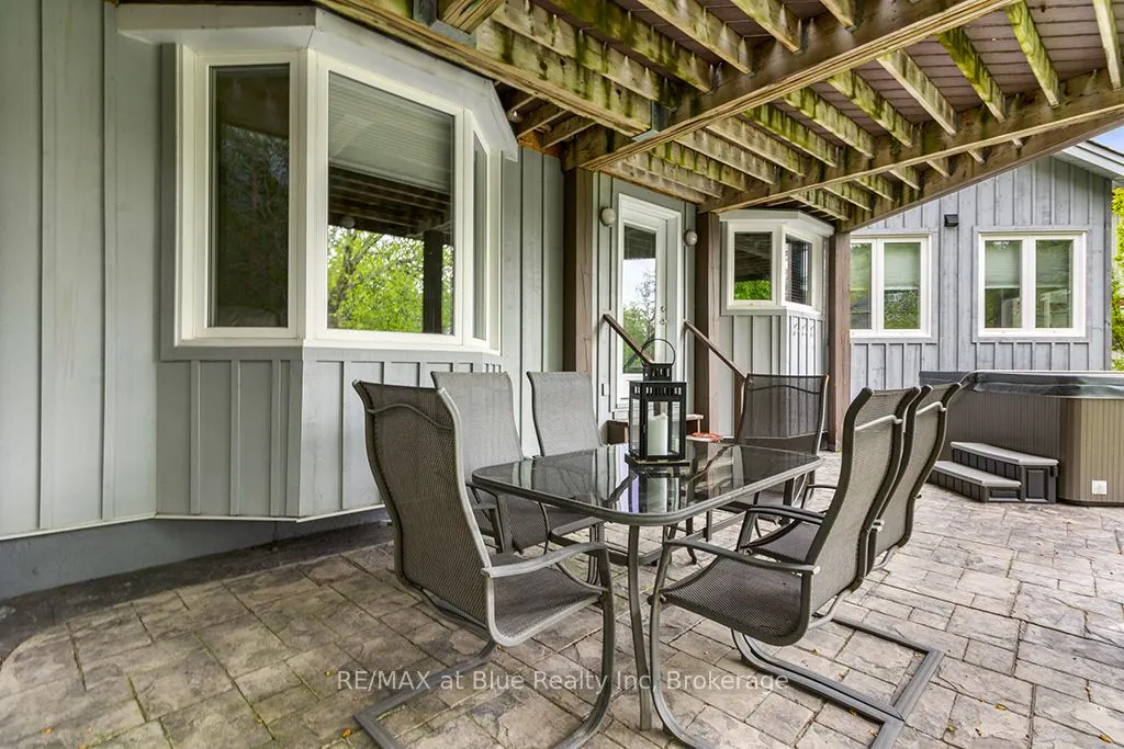 147 Carmichael Crescent