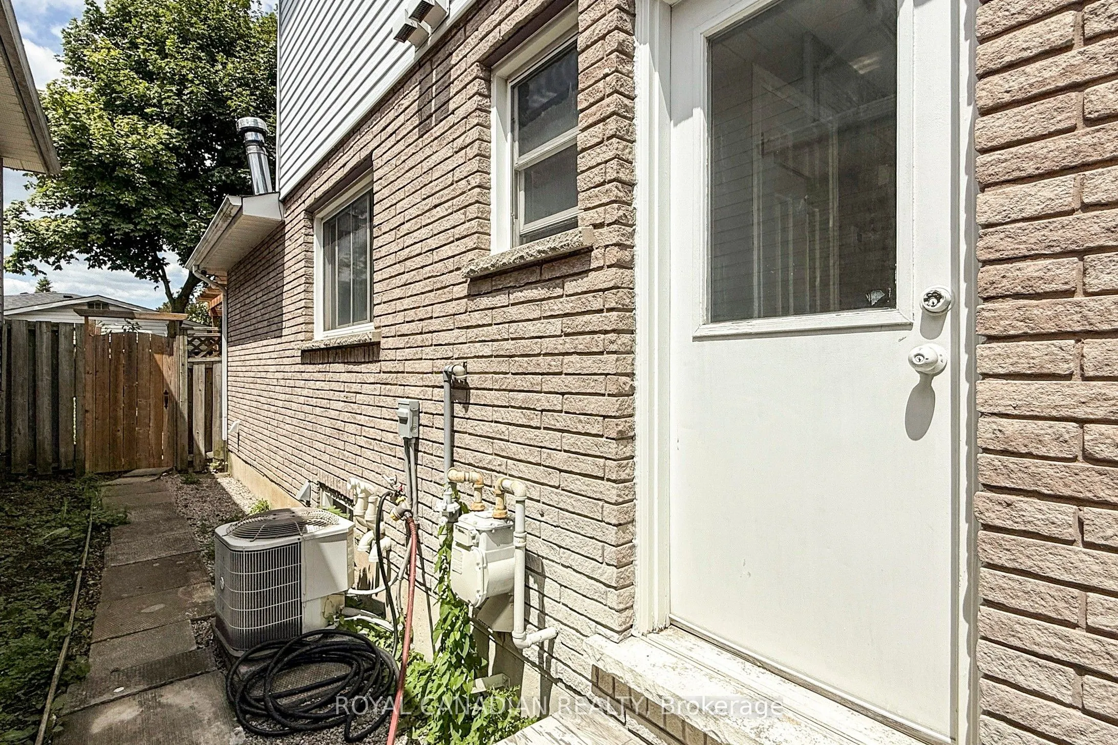 18 Millpond Place