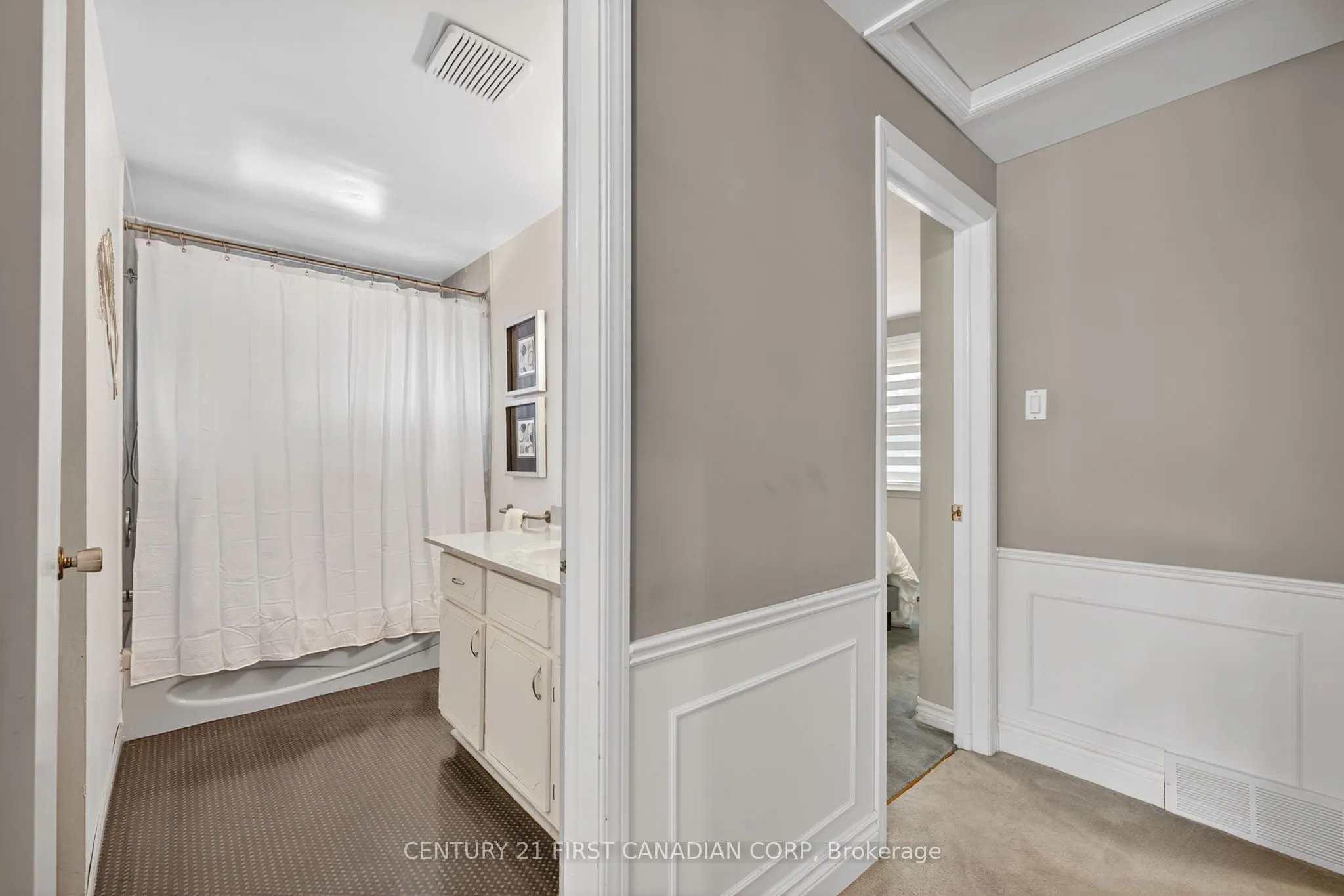 1432 Norman Place