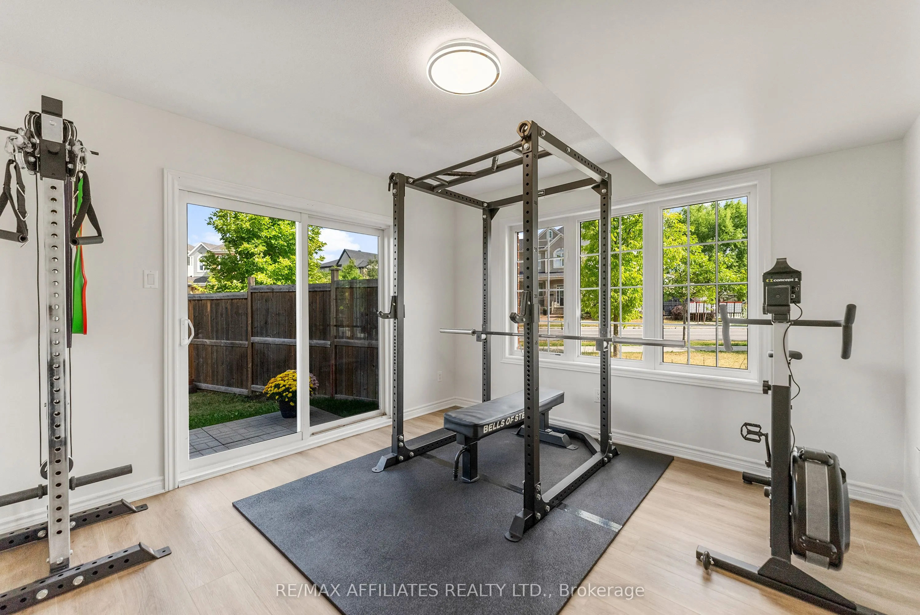 407 Coldwater Crescent