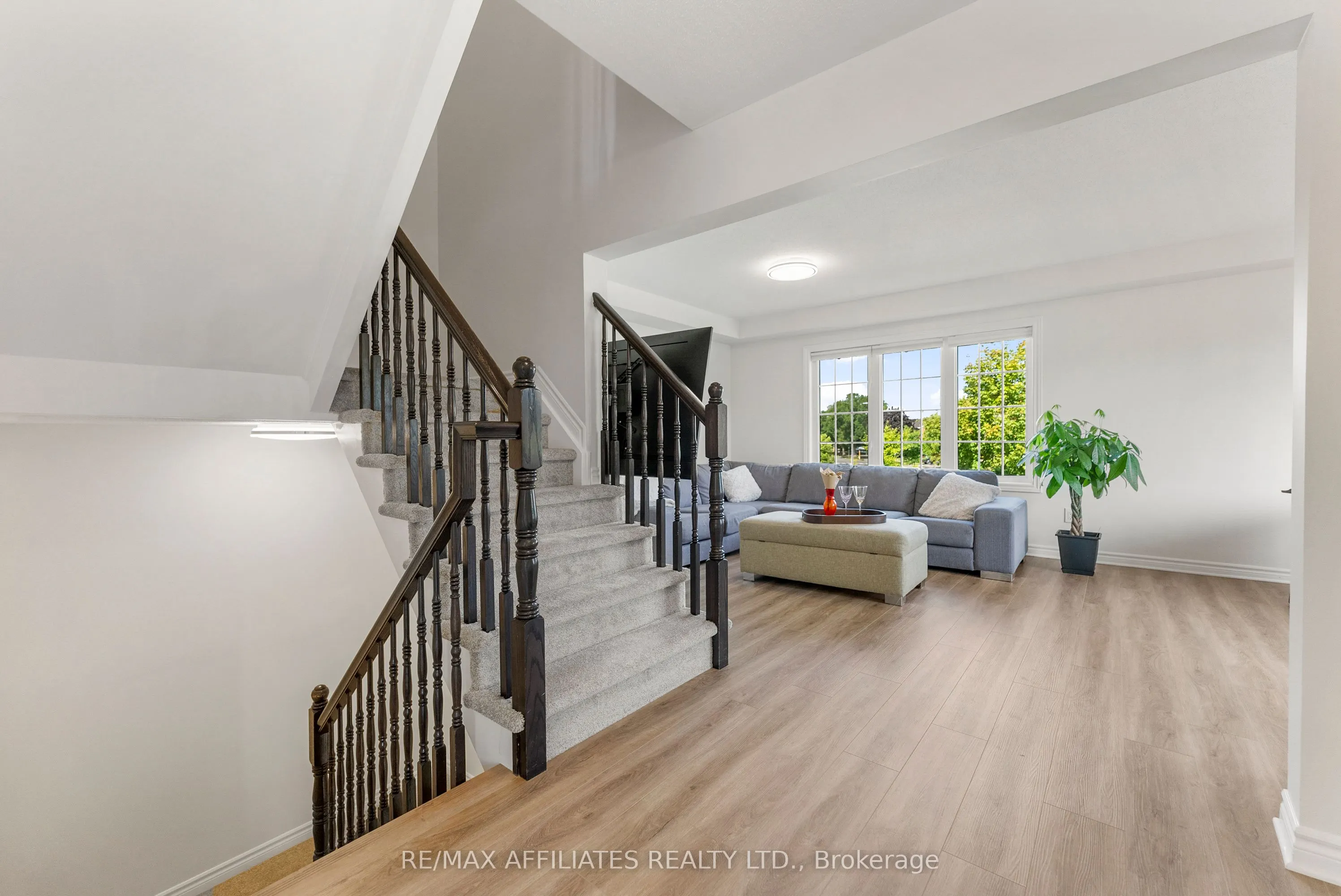407 Coldwater Crescent