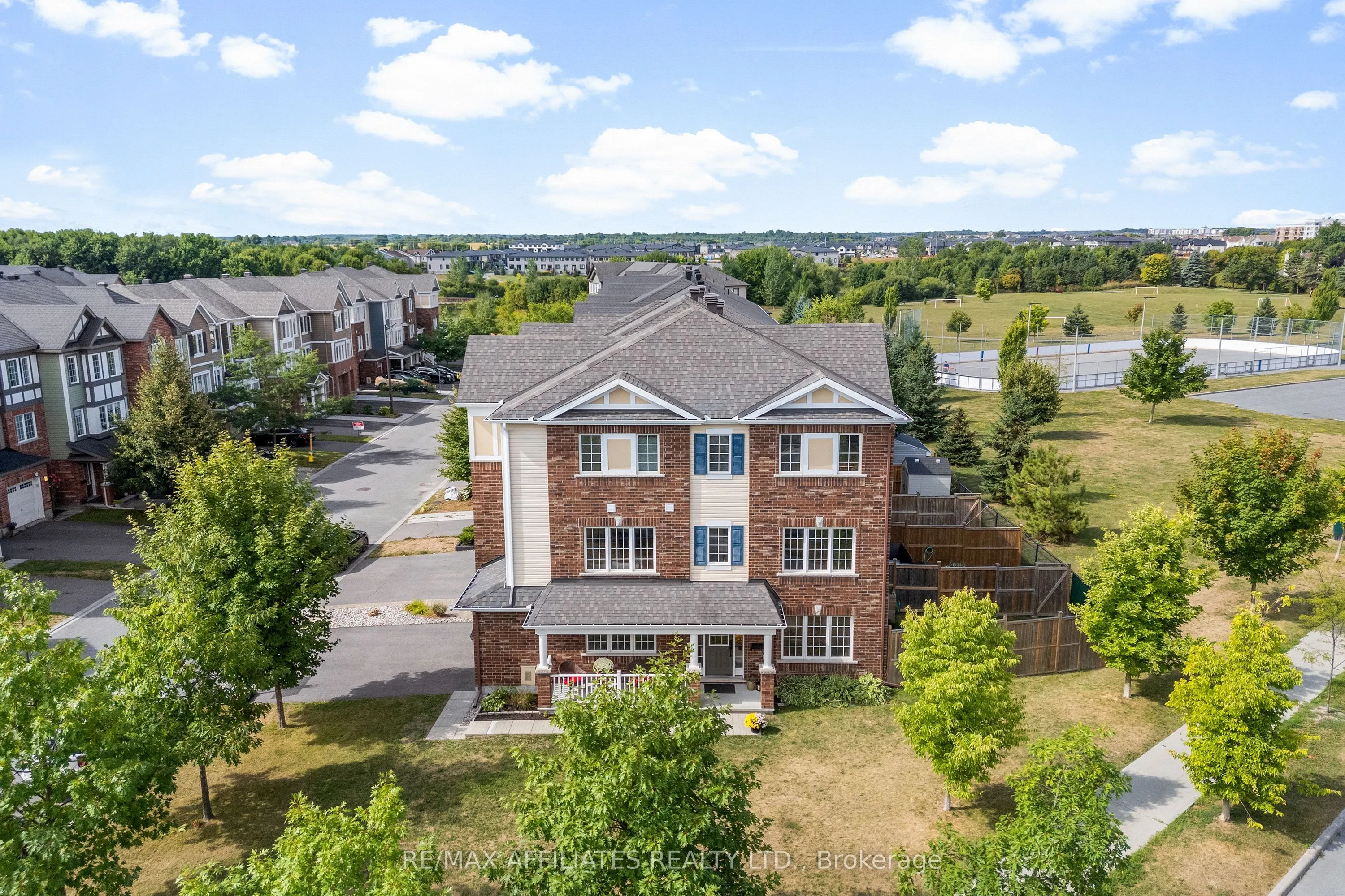 407 Coldwater Crescent
