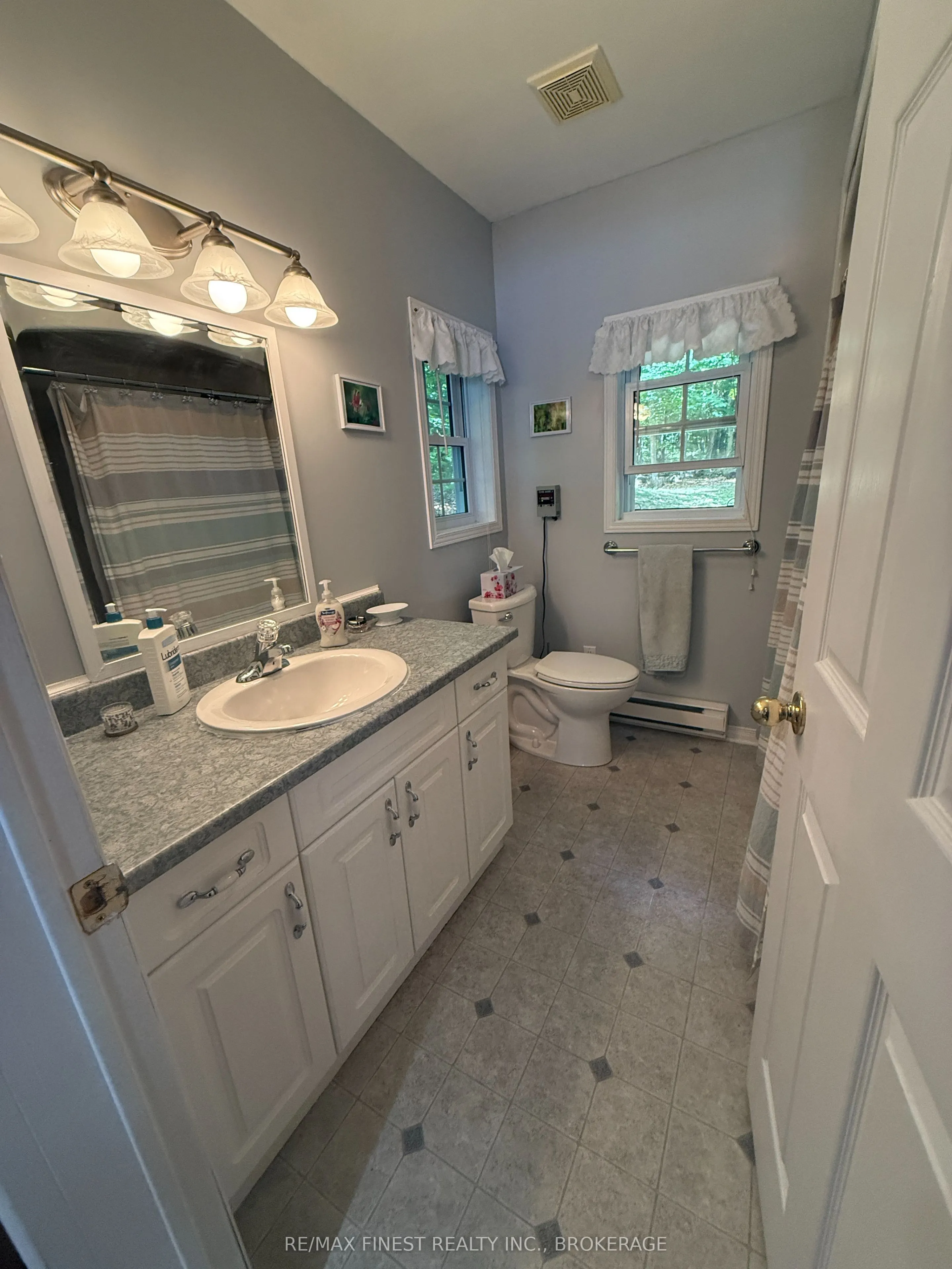342 North Shore Road