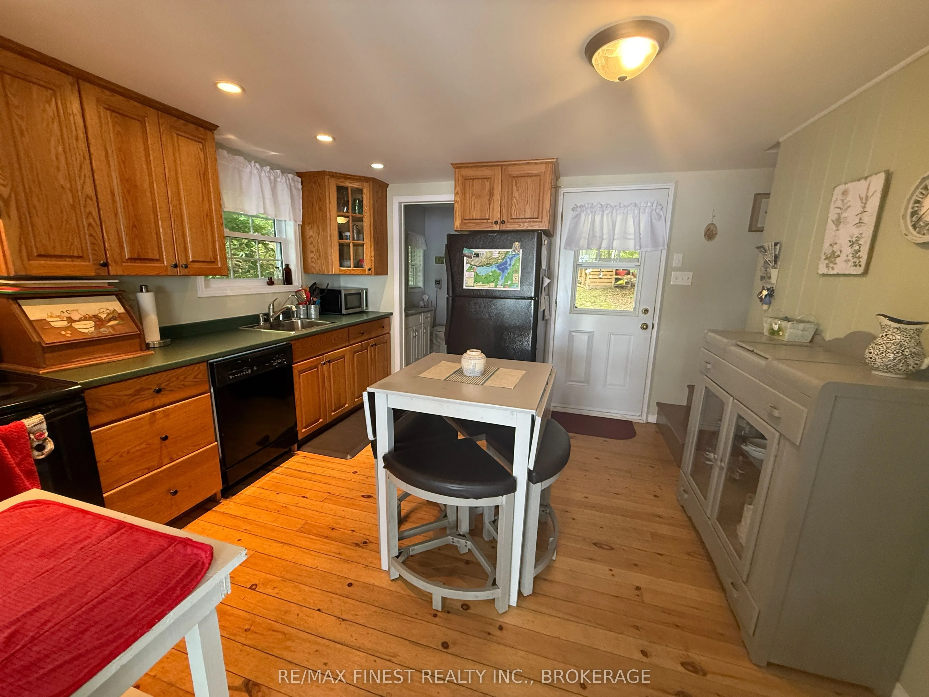 342 North Shore Road
