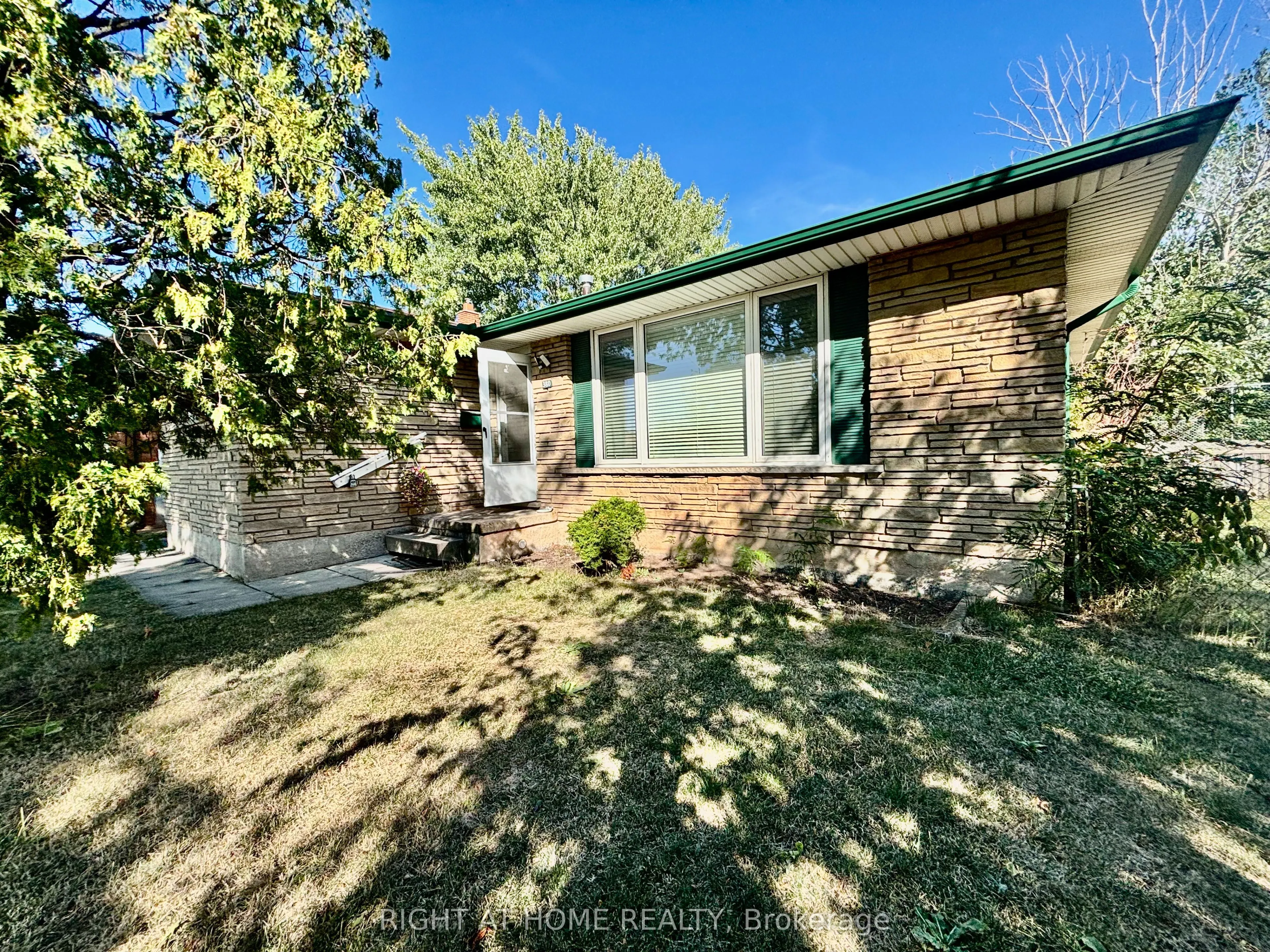 380 Christie Street