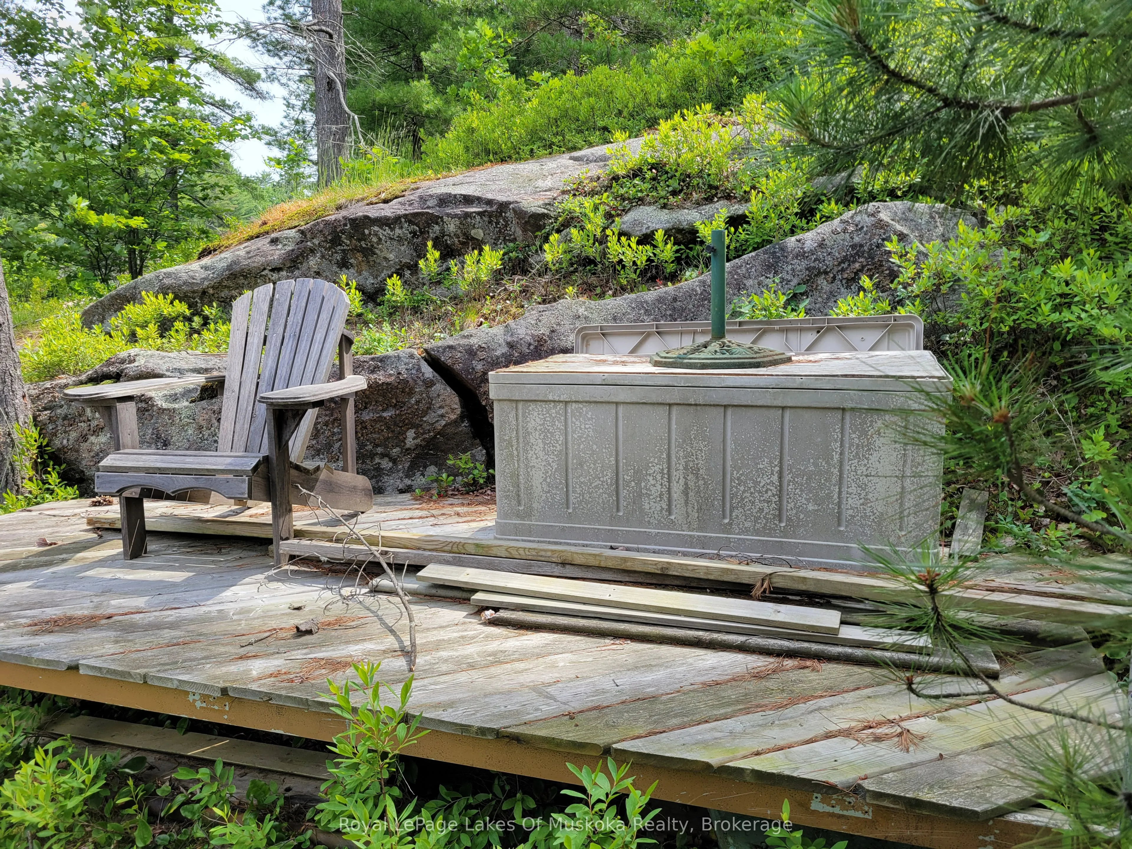 998 Gull Lake