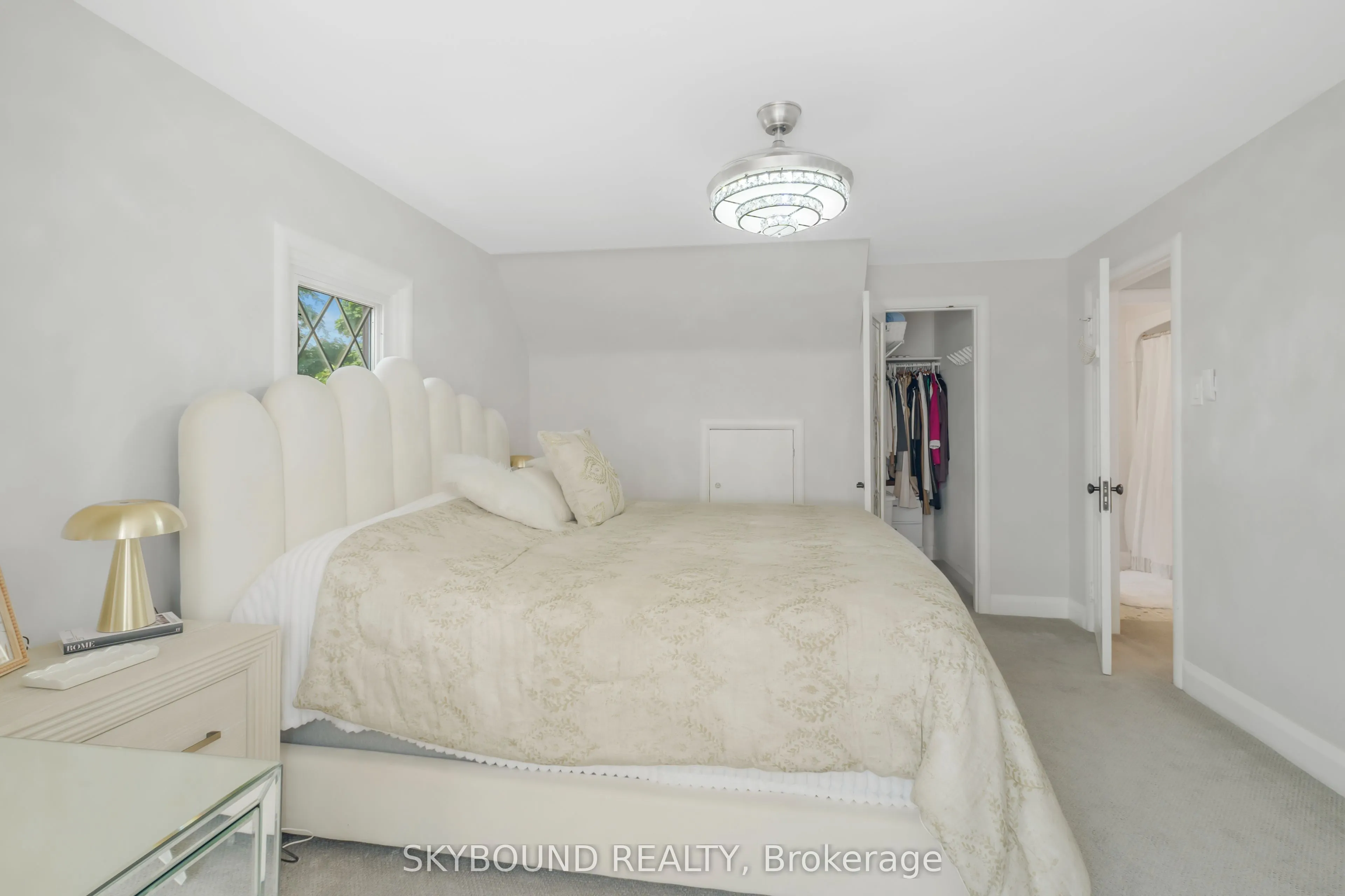 5177 Valley Way