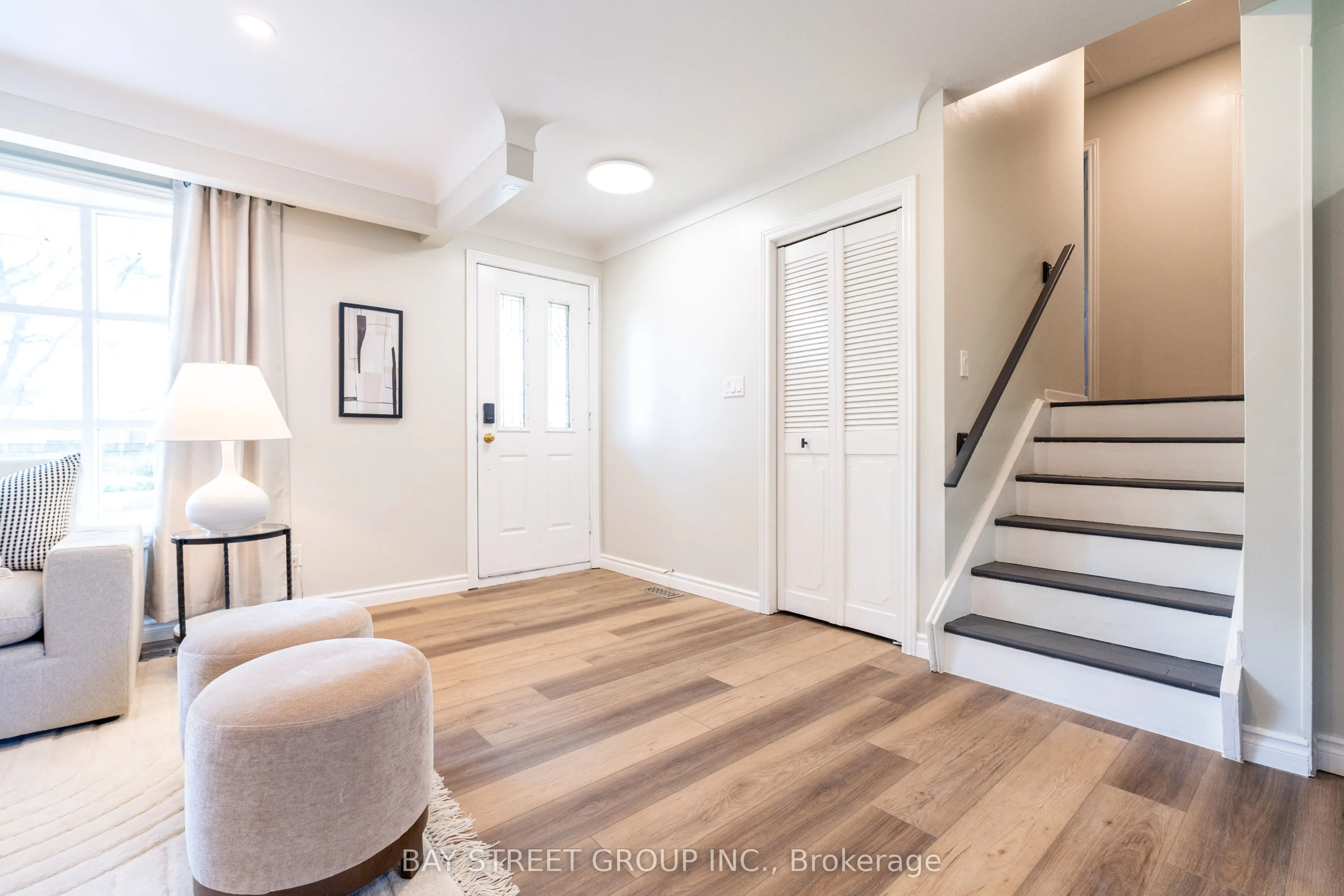 15 Old Oxford Road, #Main Level