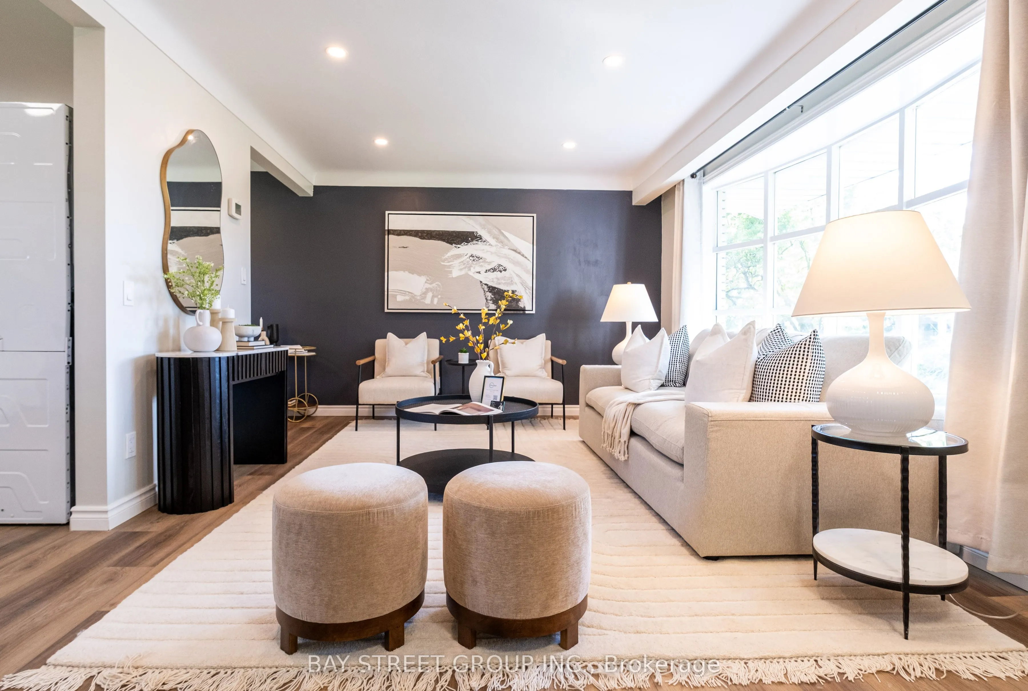15 Old Oxford Road, #Main Level