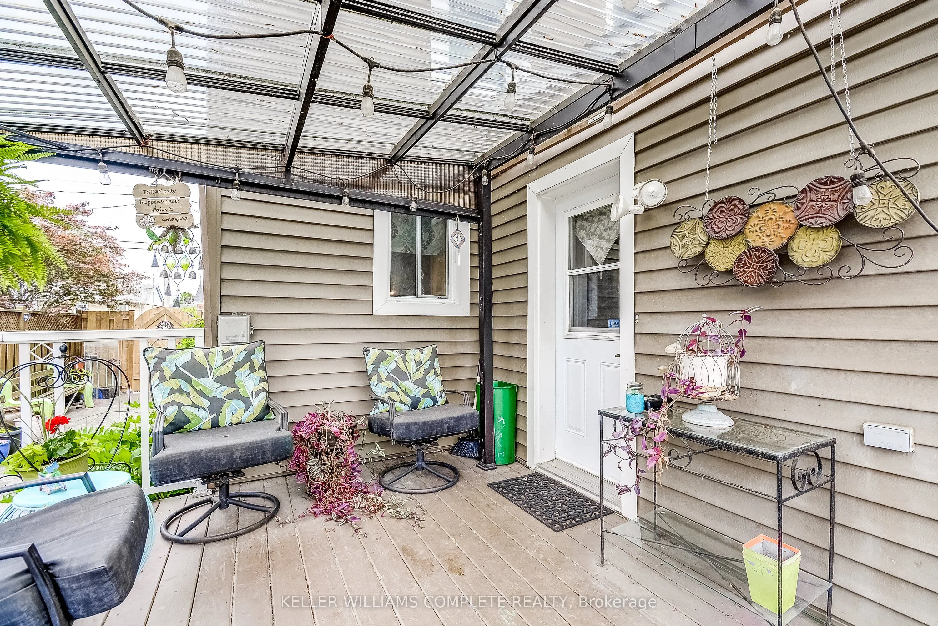 344 PHIPPS Street