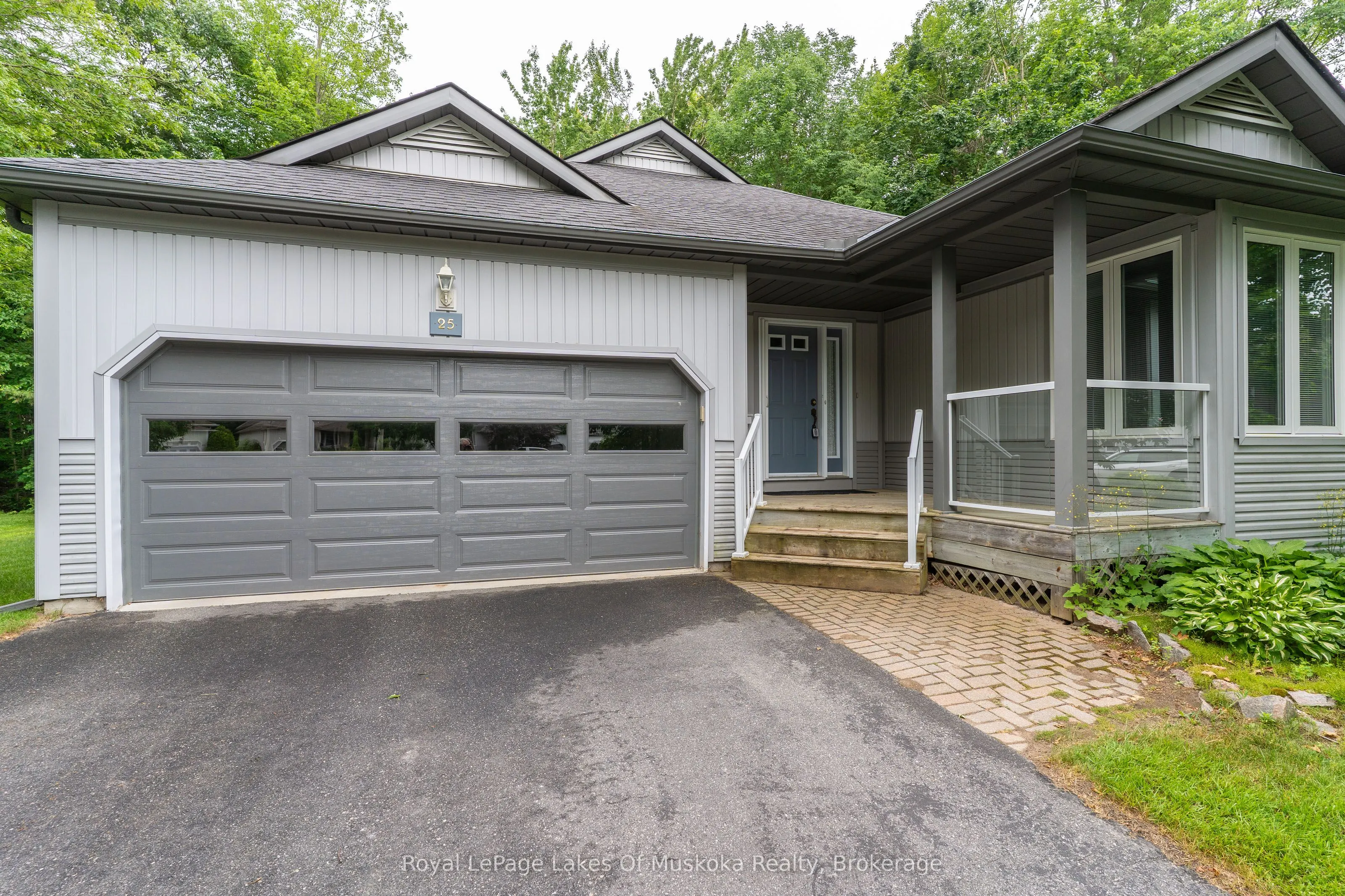 25 Stonehedge Close
