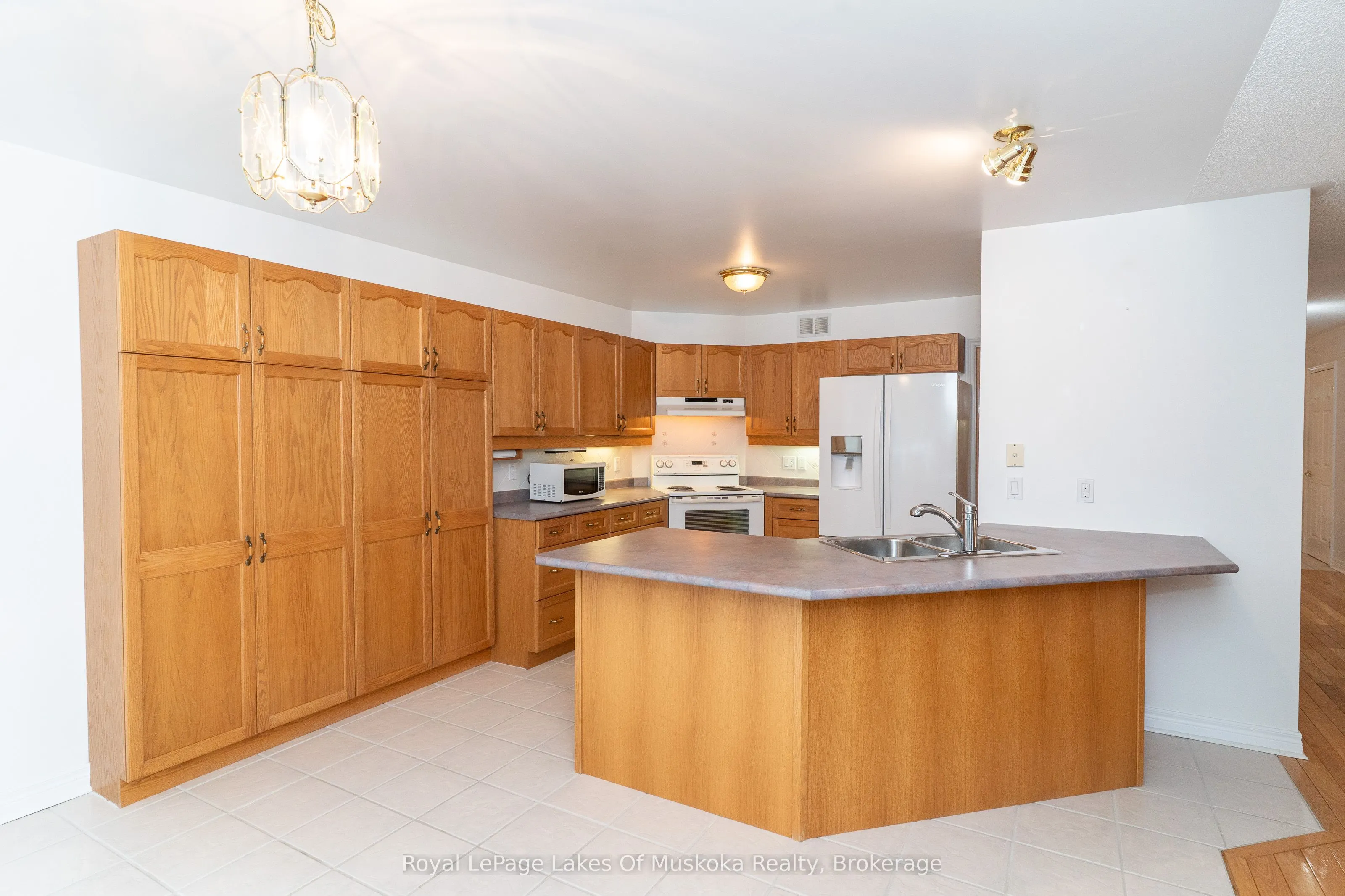 25 Stonehedge Close