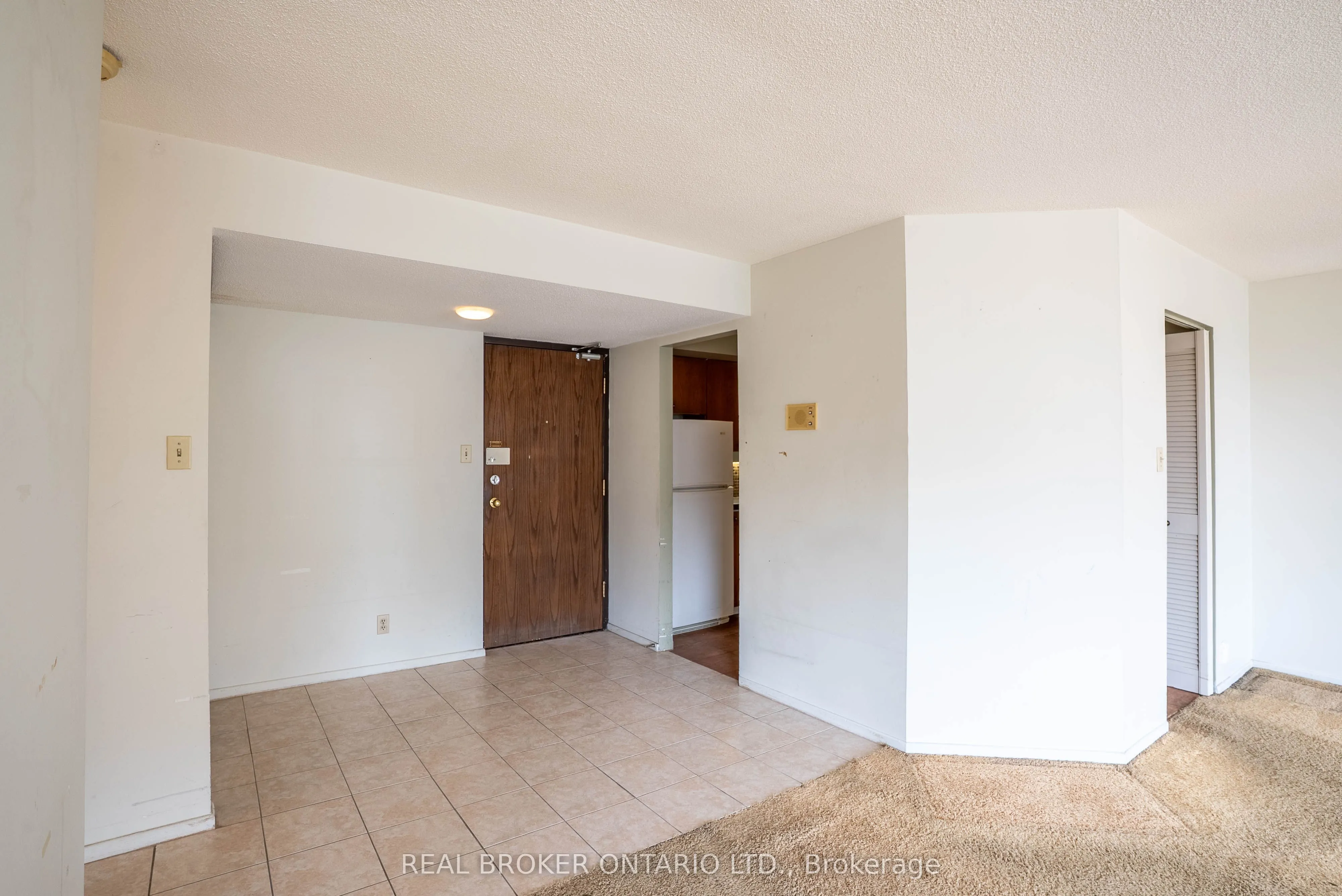 151 Bay Street, #1402