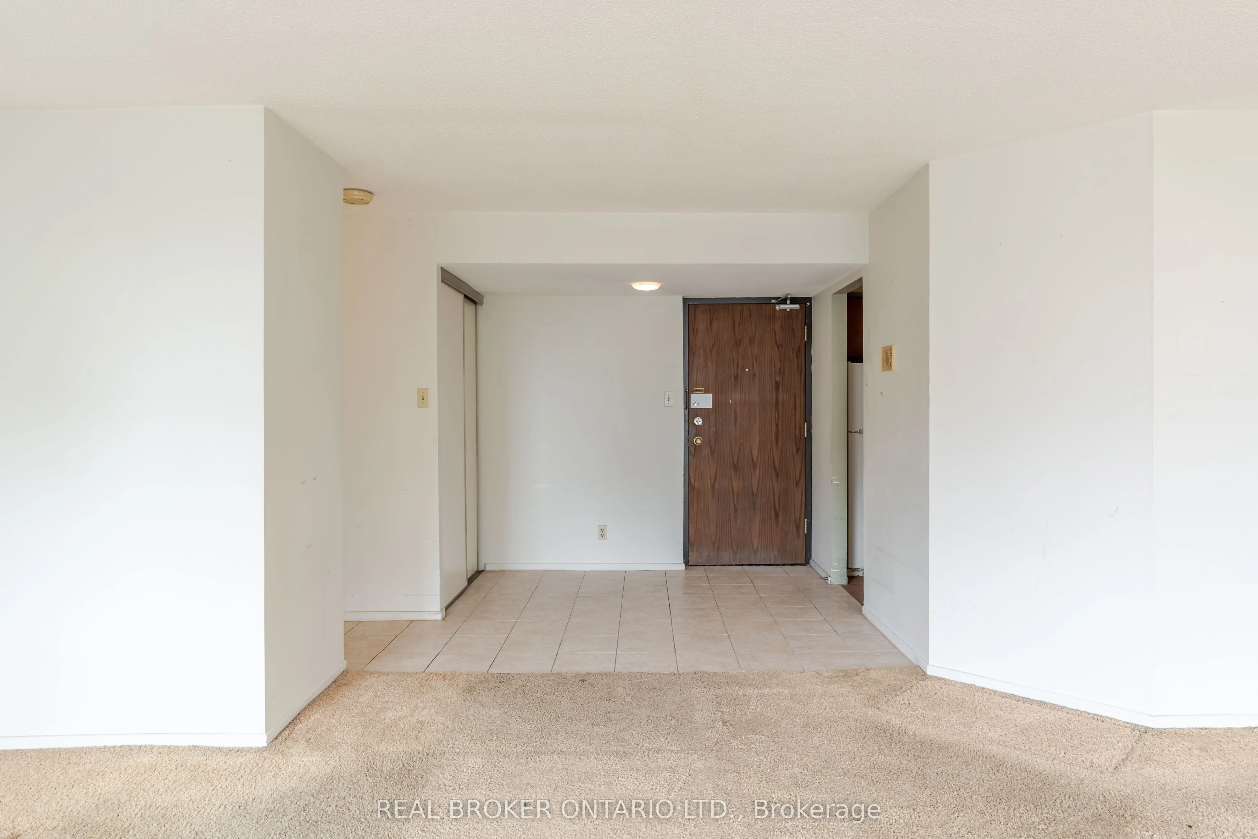 151 Bay Street, #1402
