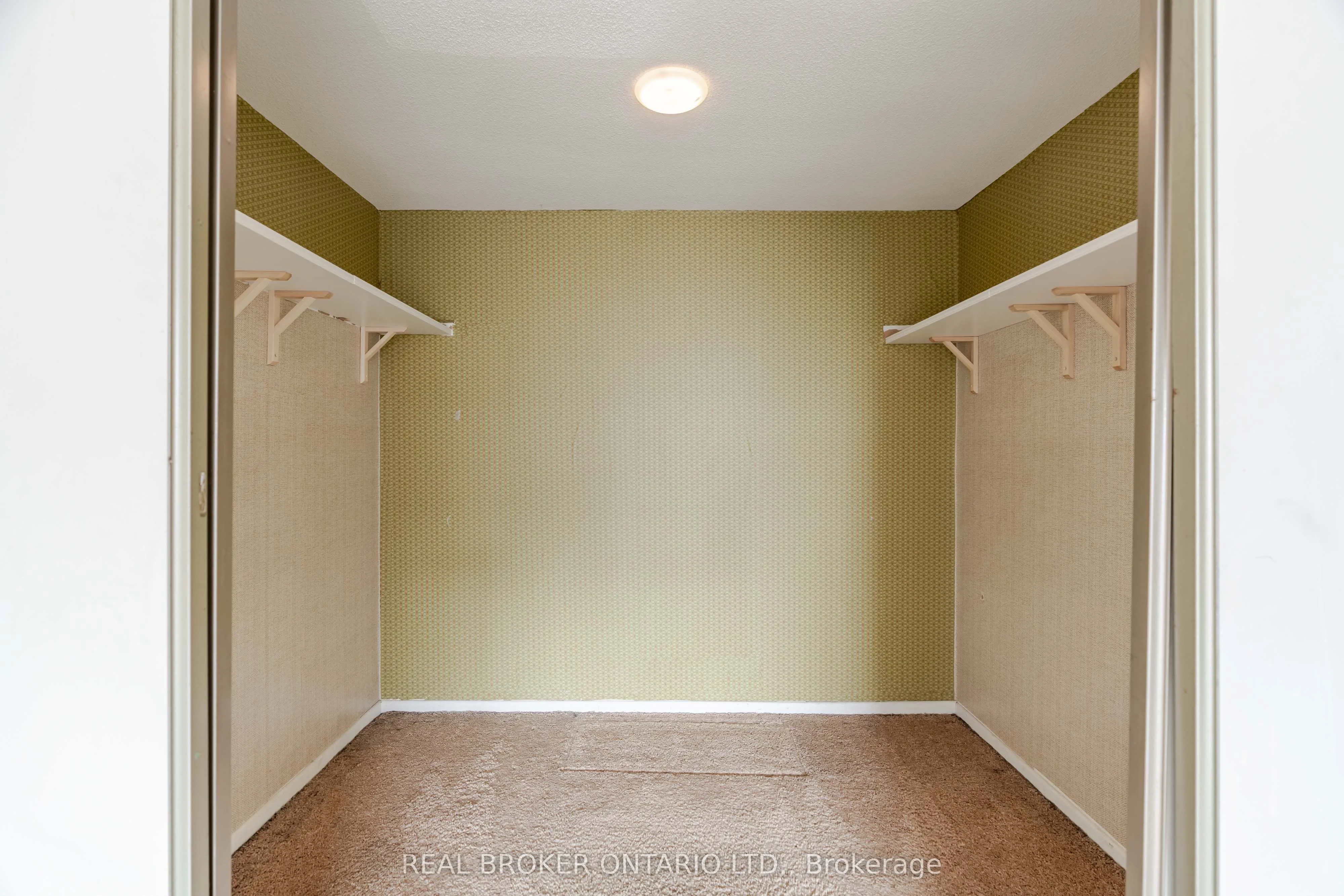 151 Bay Street, #1402