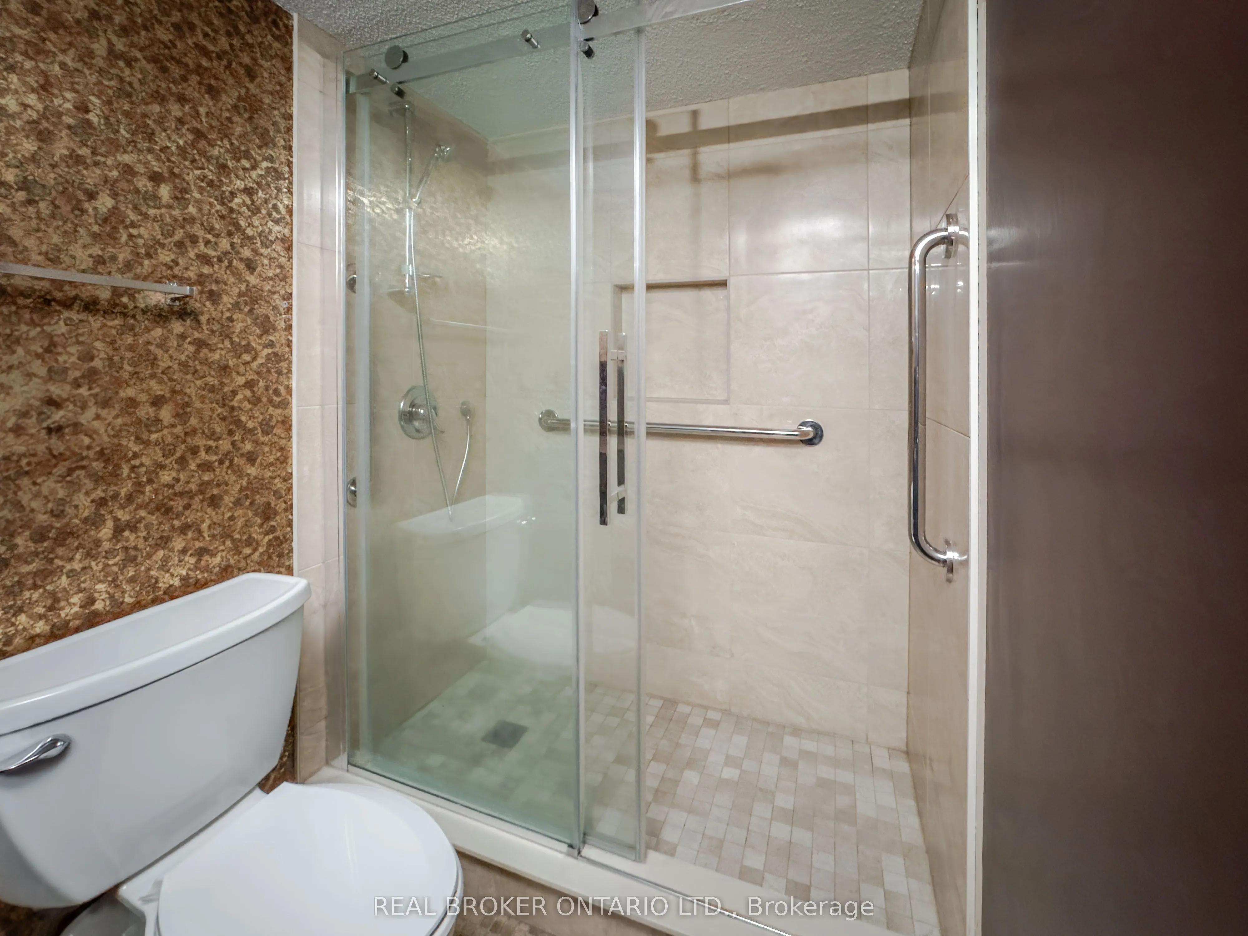 151 Bay Street, #1402