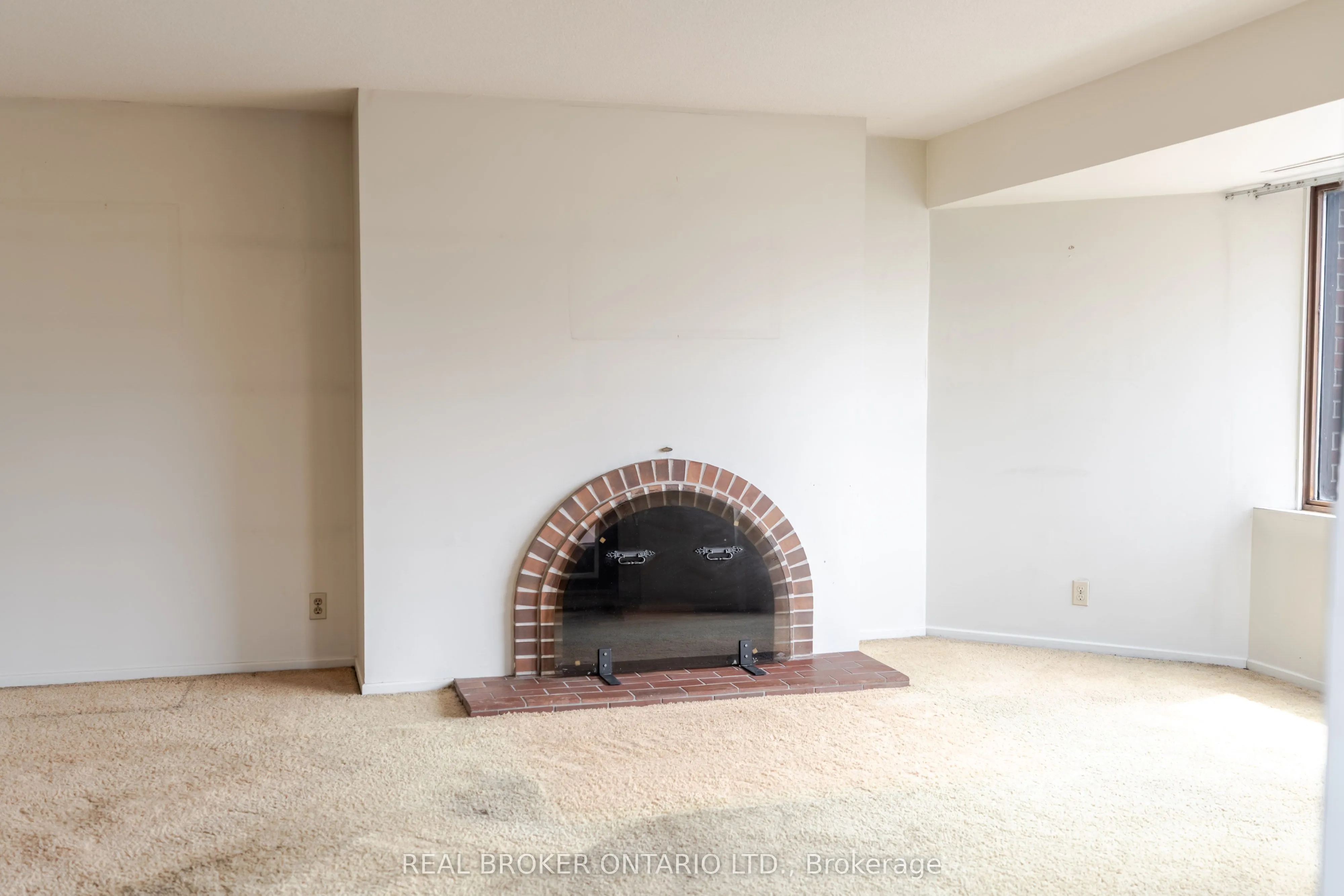 151 Bay Street, #1402
