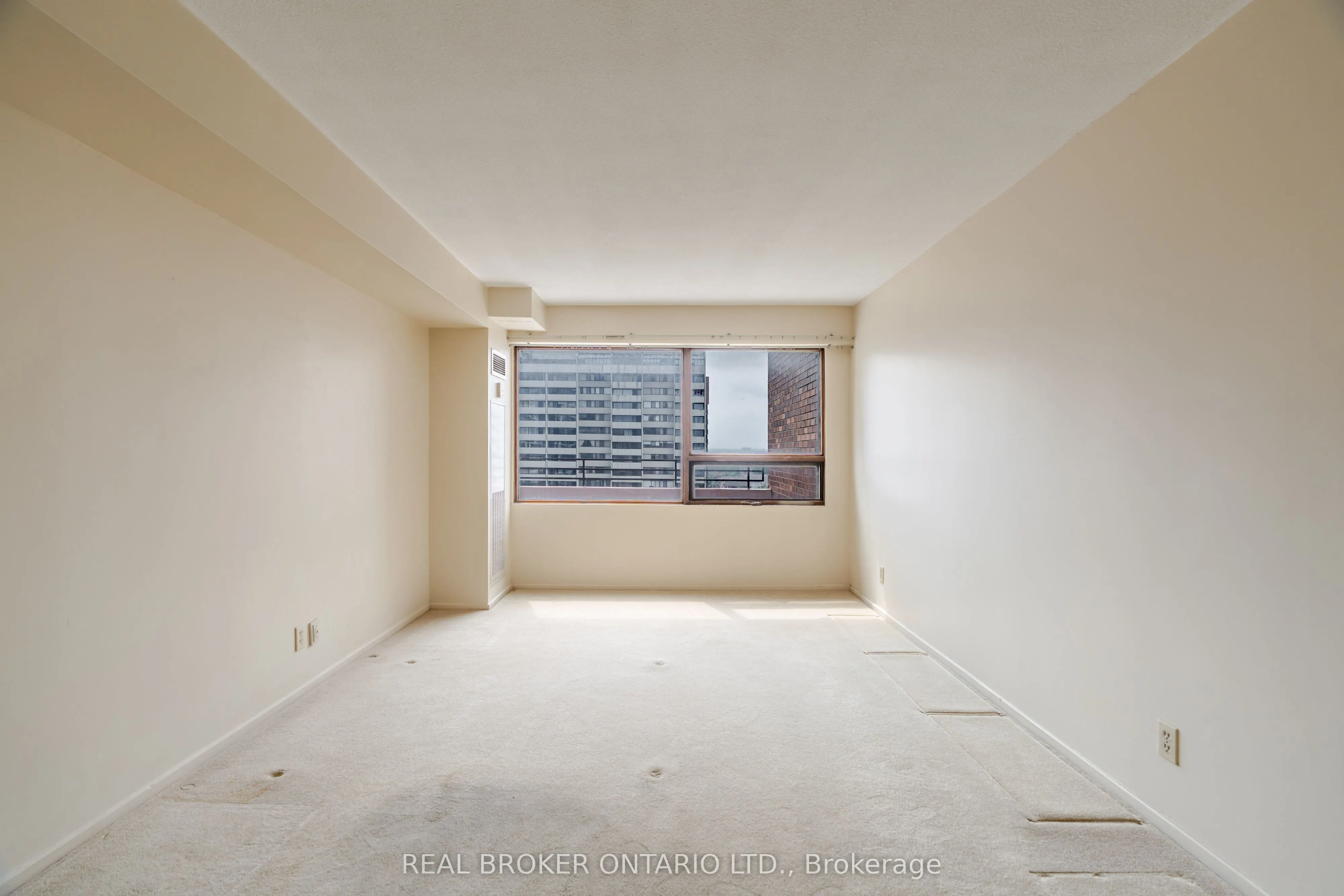 151 Bay Street, #1402