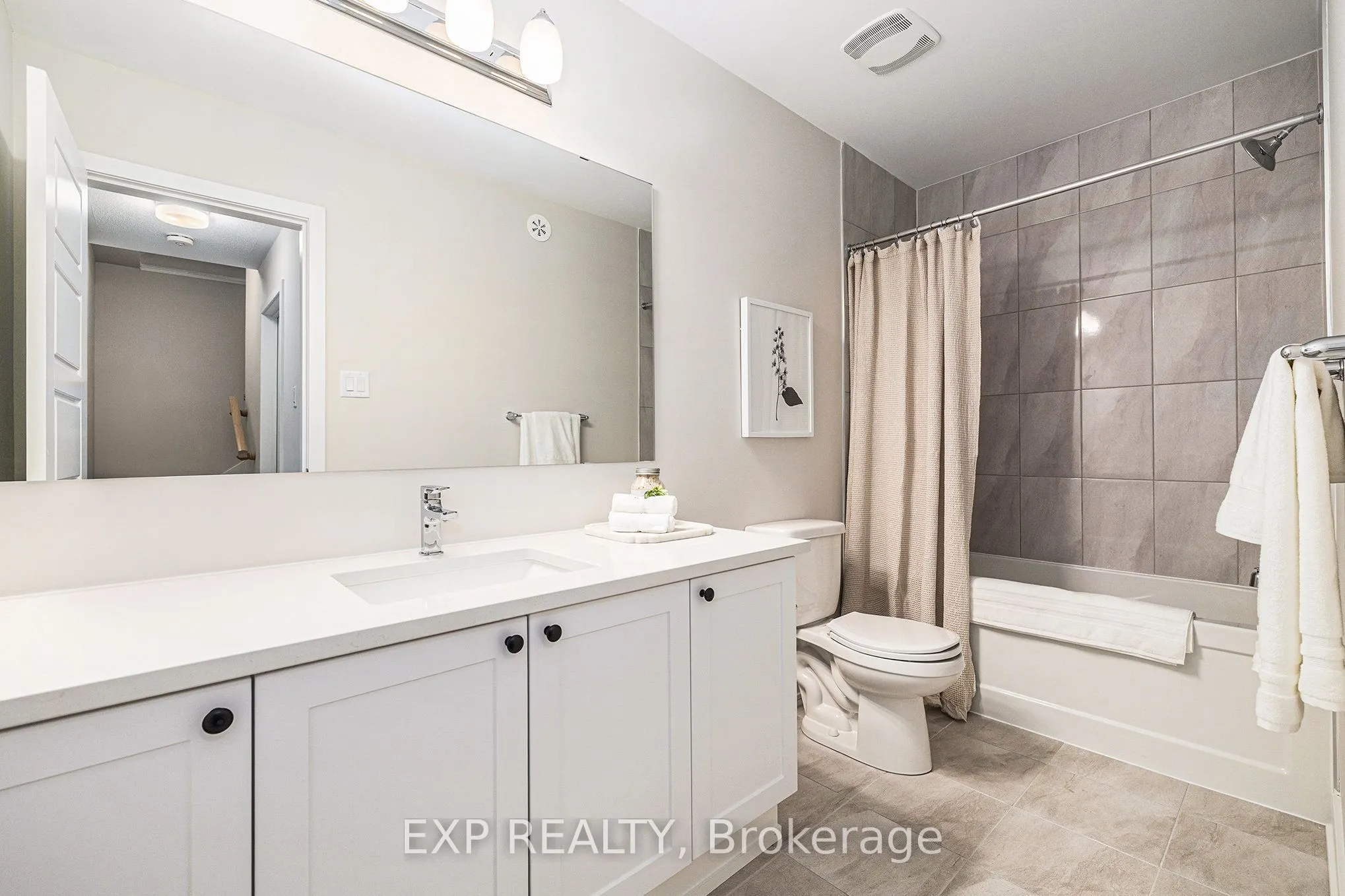 422 Mishi Private, #422