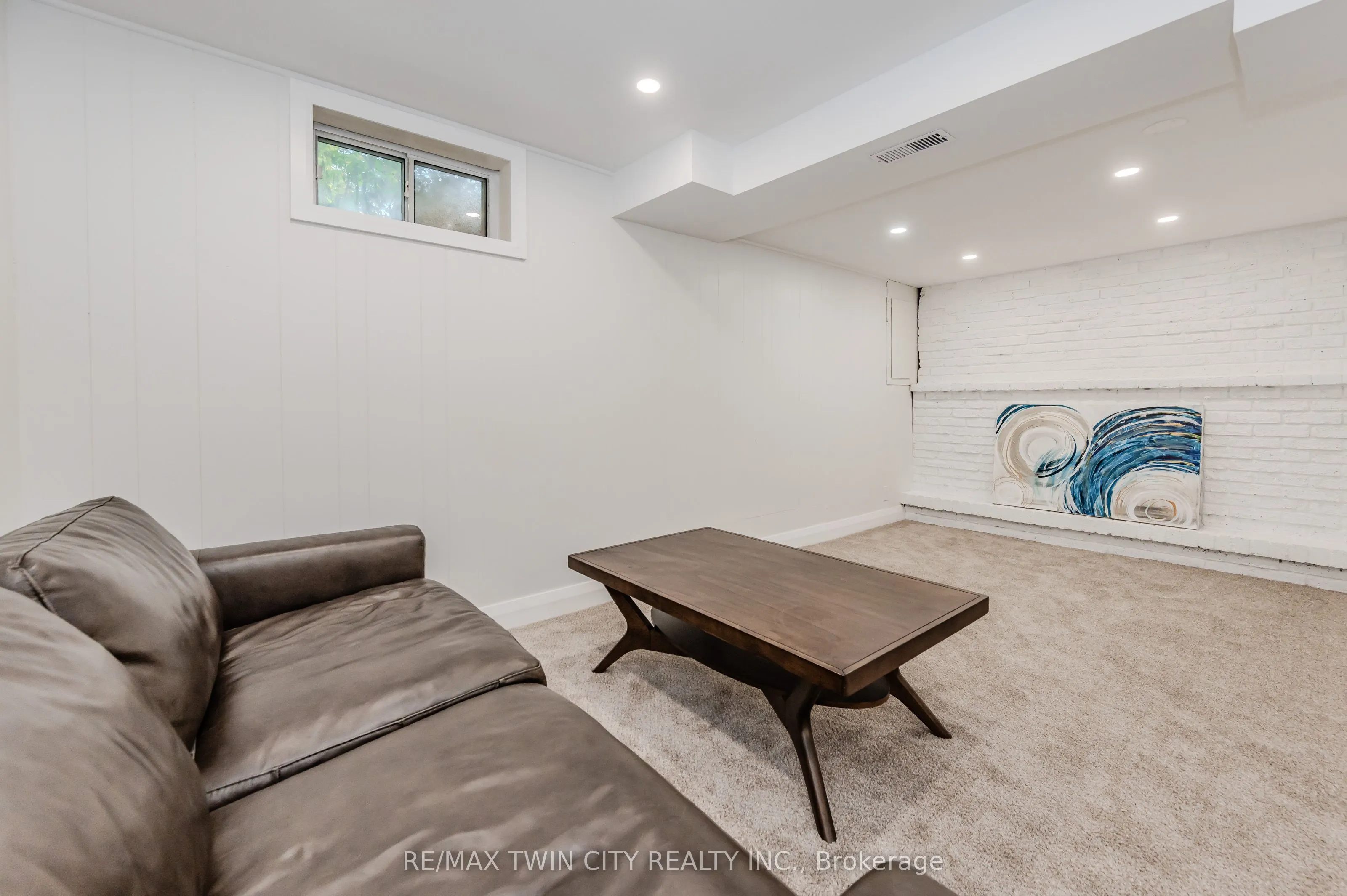 308 Bluevale Street N, #E