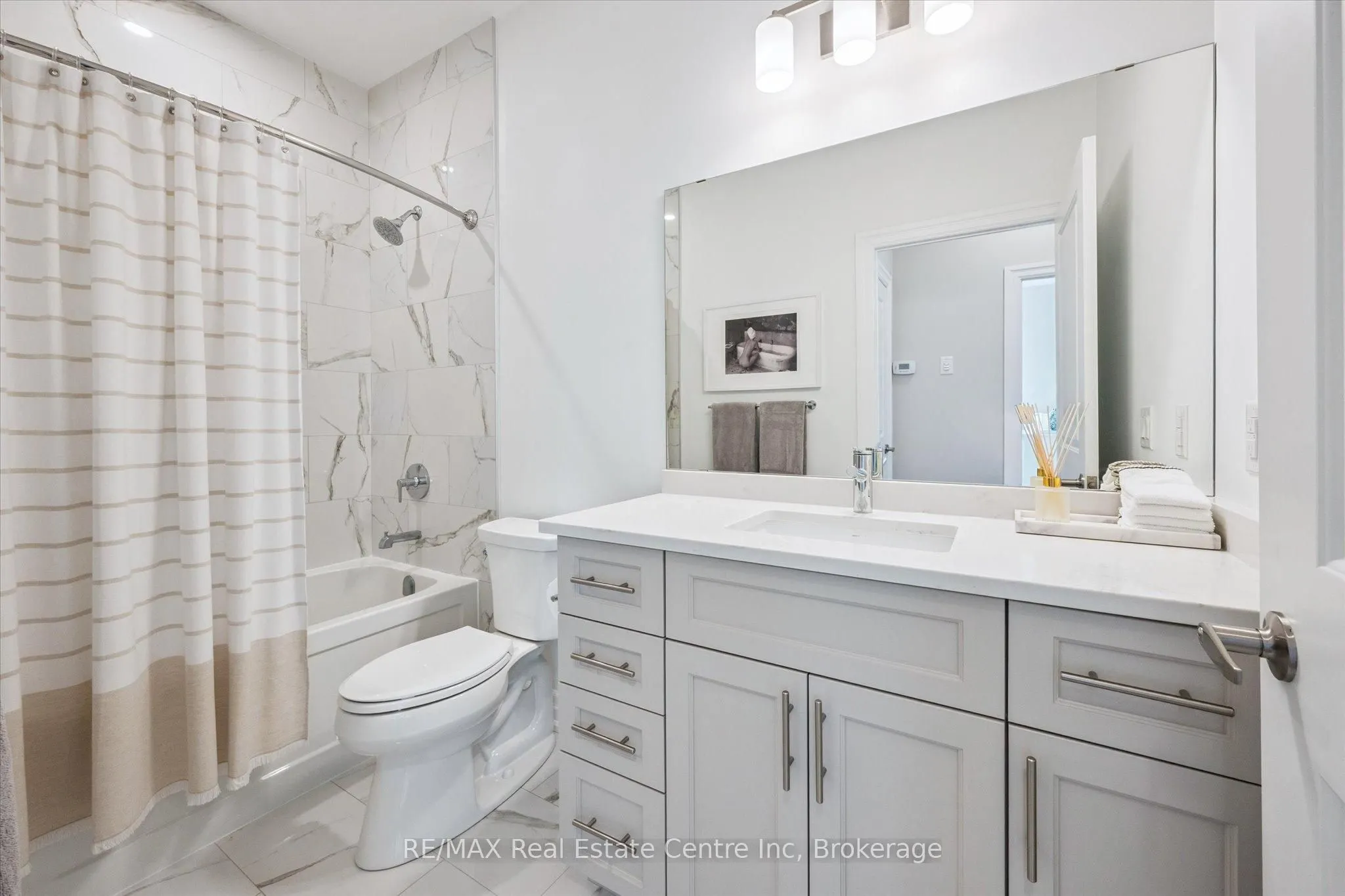 1880 Gordon Street, #1010