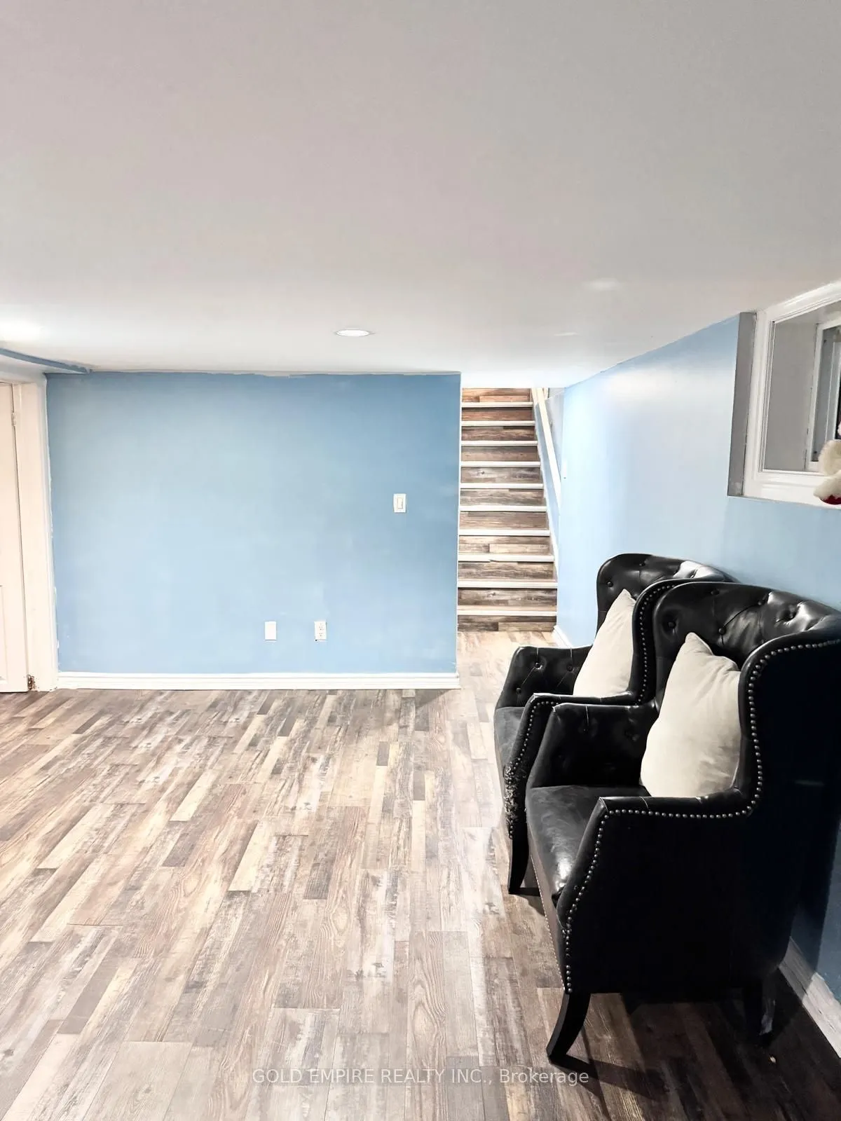 465 Second Street