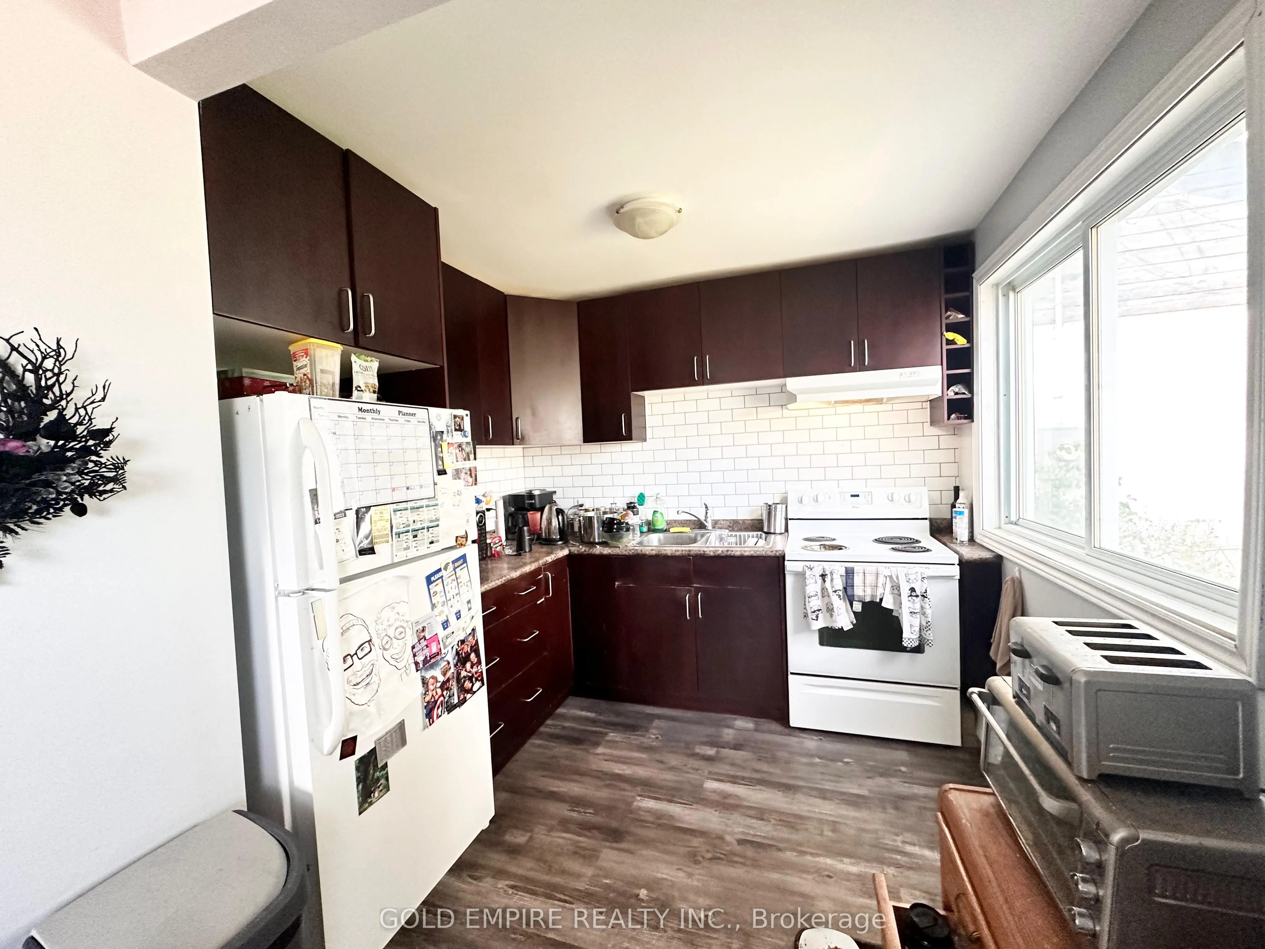 465 Second Street