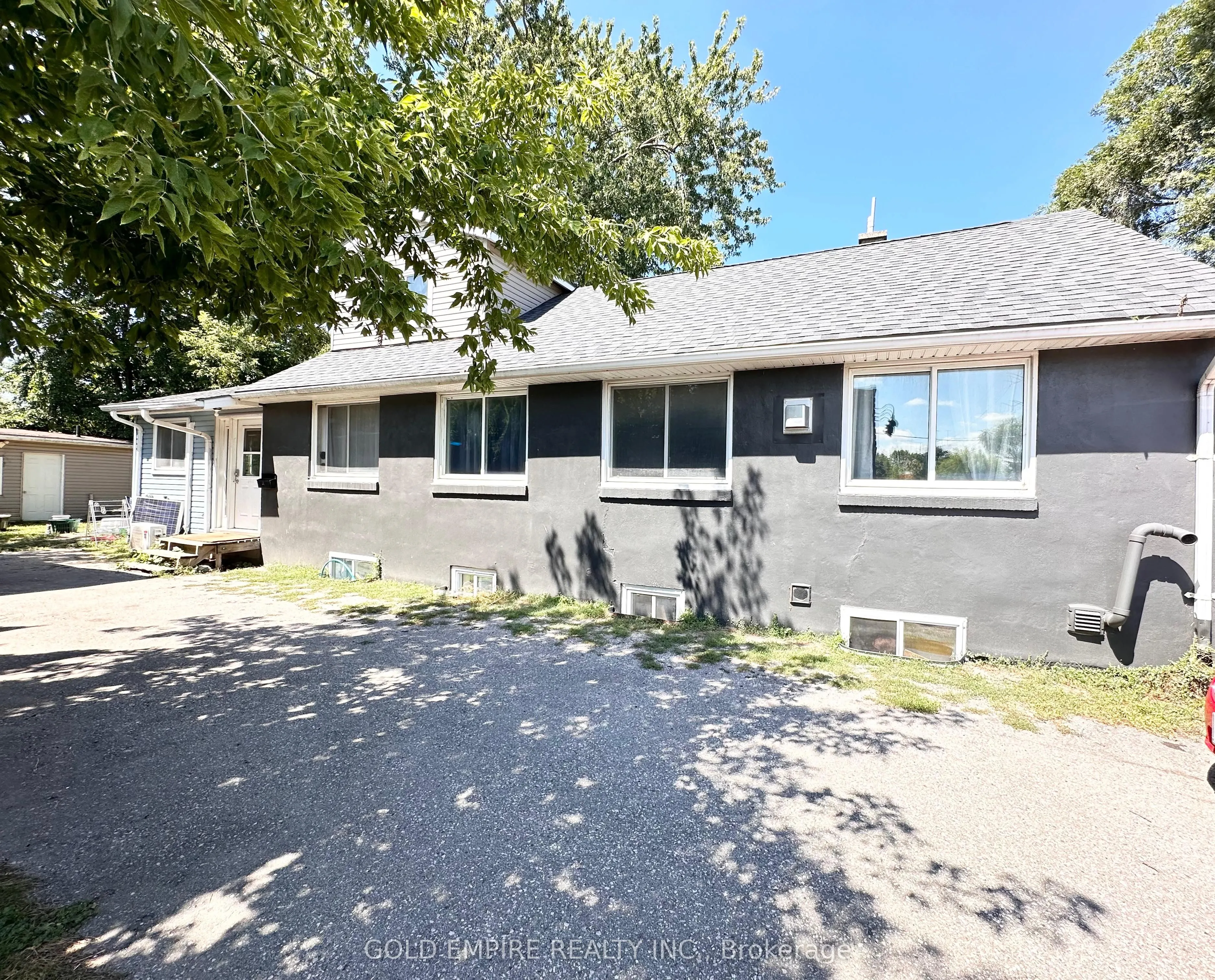465 Second Street