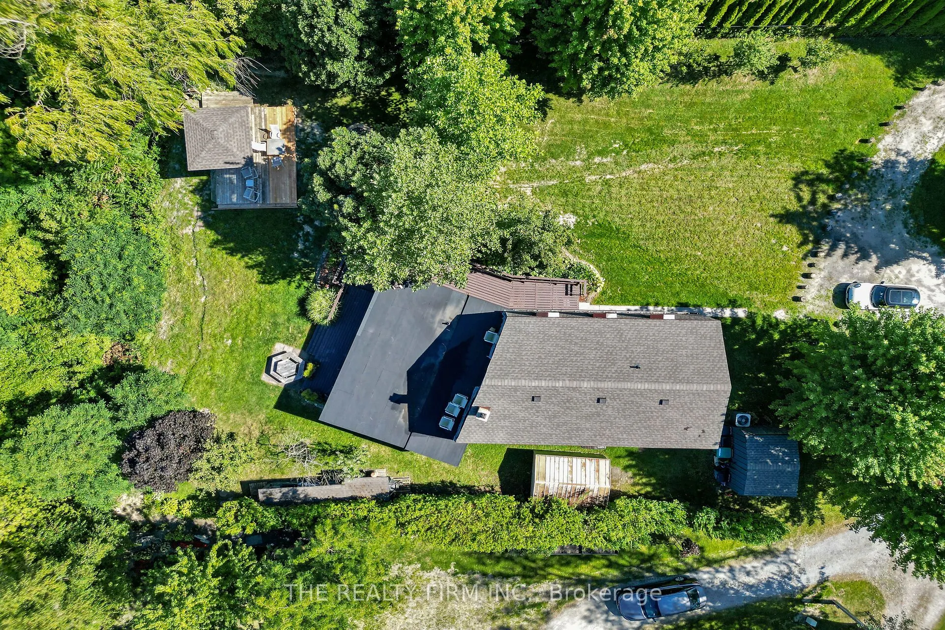 3692 BEVERLY Glen