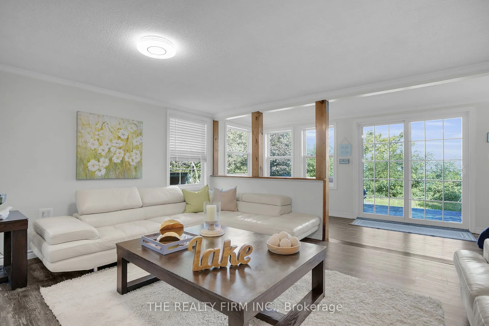 3692 BEVERLY Glen