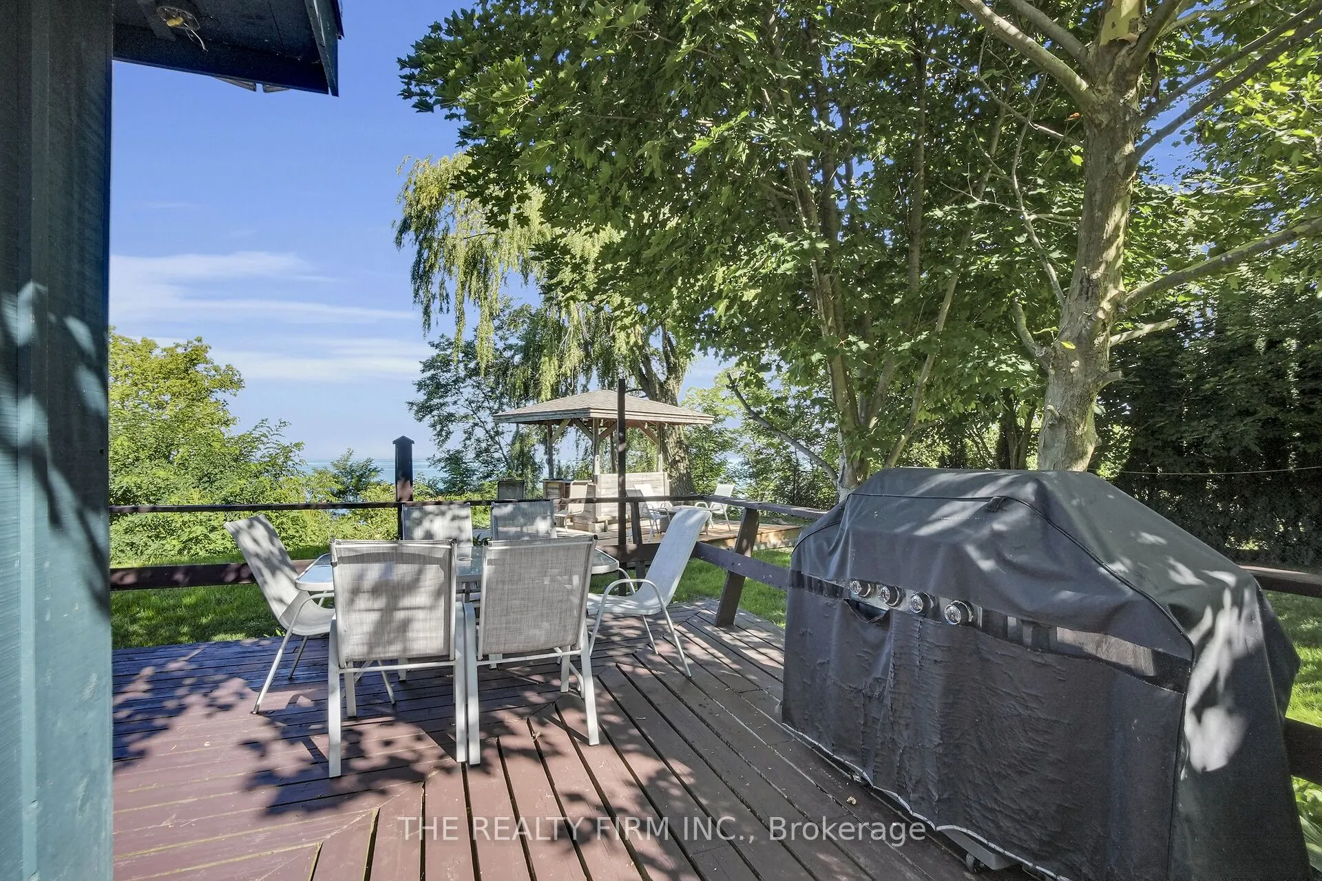 3692 BEVERLY Glen
