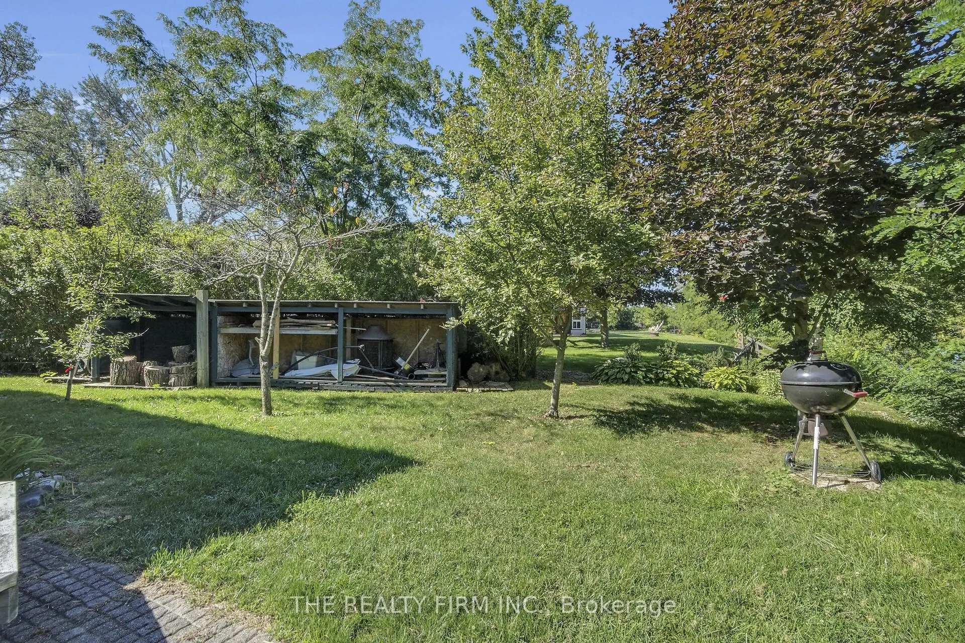 3692 BEVERLY Glen