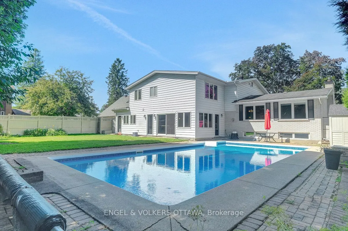 3 Mohawk Crescent